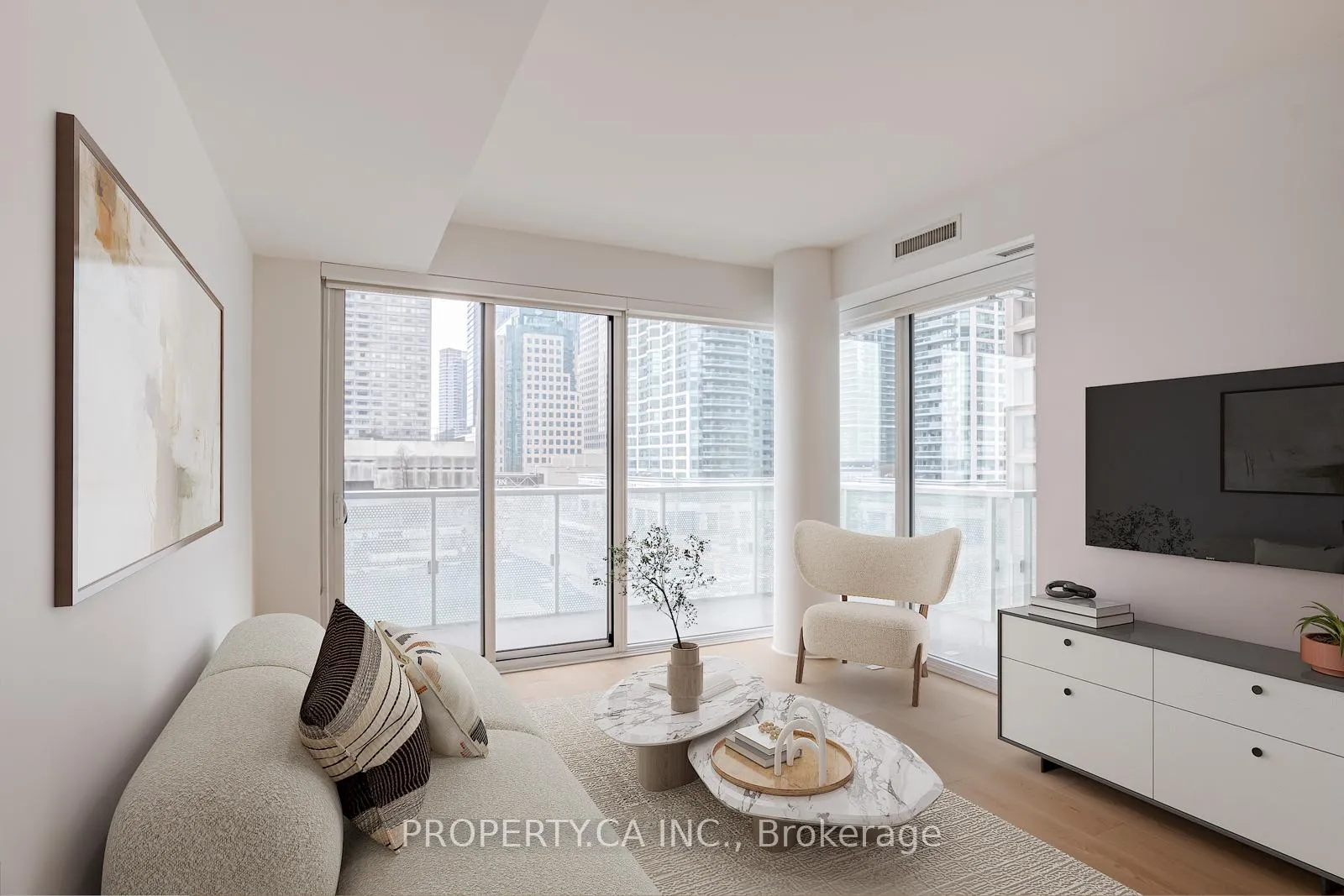 Photo 3 of Unit 419, 15 Queens Quay E, Toronto, Waterfront Communities — HOMEH