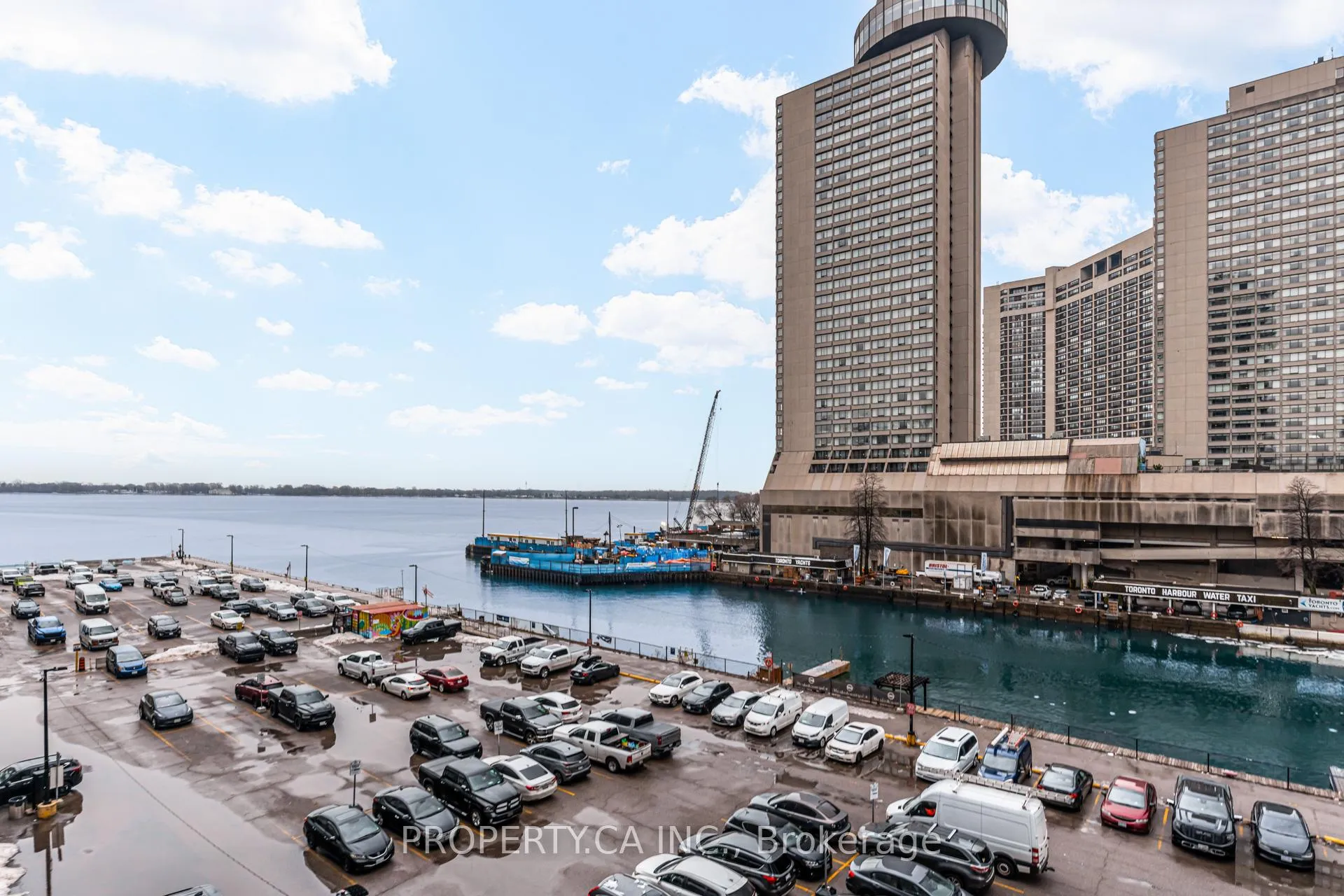 Photo 10 of Unit 419, 15 Queens Quay E, Toronto, Waterfront Communities — HOMEH