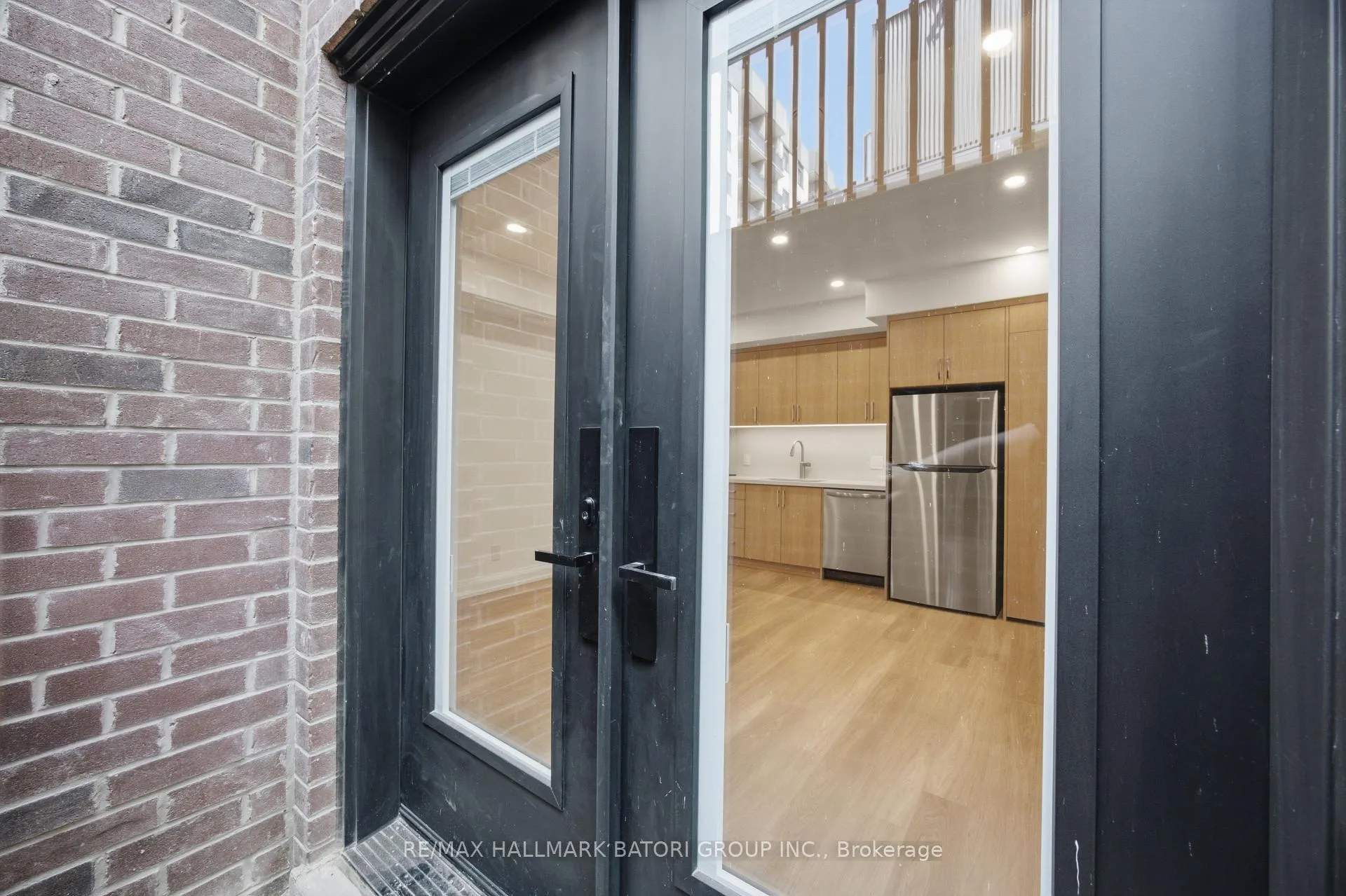 Photo 2 of Unit 5, 56 Camberwell Road, Toronto, Humewood-Cedarvale — HOMEH