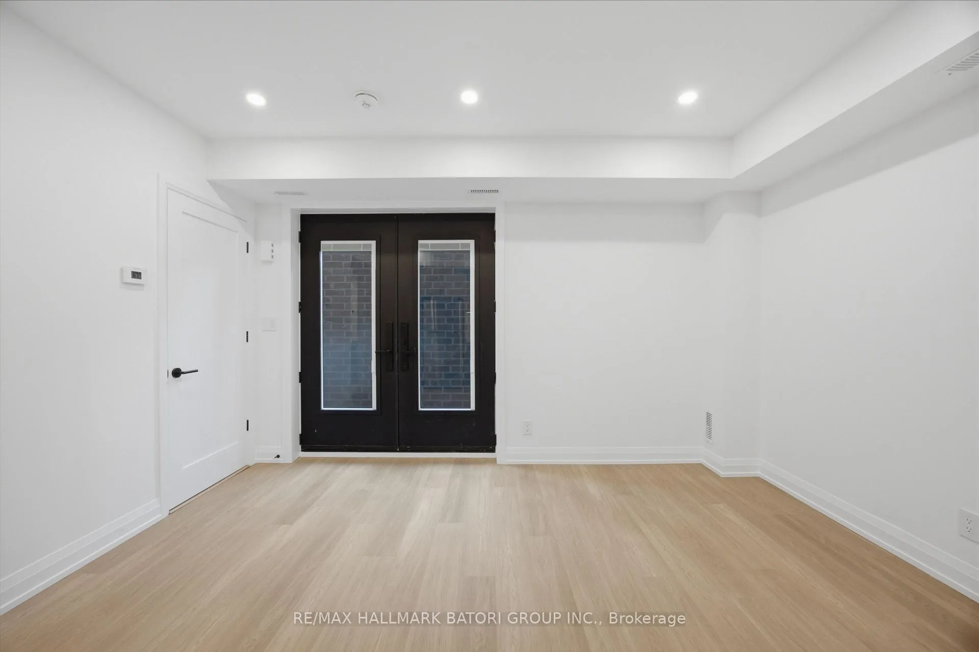 Photo 13 of Unit 5, 56 Camberwell Road, Toronto, Humewood-Cedarvale — HOMEH