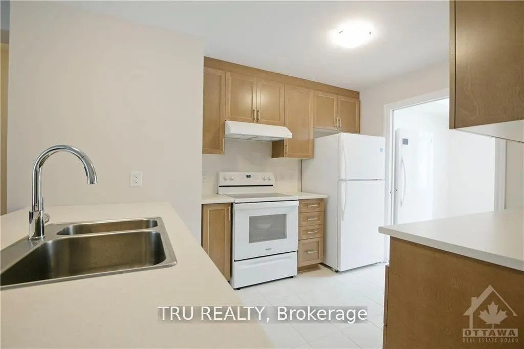 Photo 7 of Unit C, 1020 Beryl Private, Ottawa, Riverside South/Gloucester Glen — HOMEH