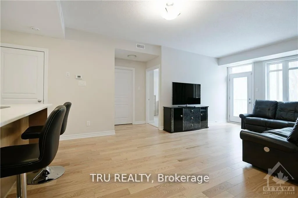 Photo 11 of Unit C, 1020 Beryl Private, Ottawa, Riverside South/Gloucester Glen — HOMEH