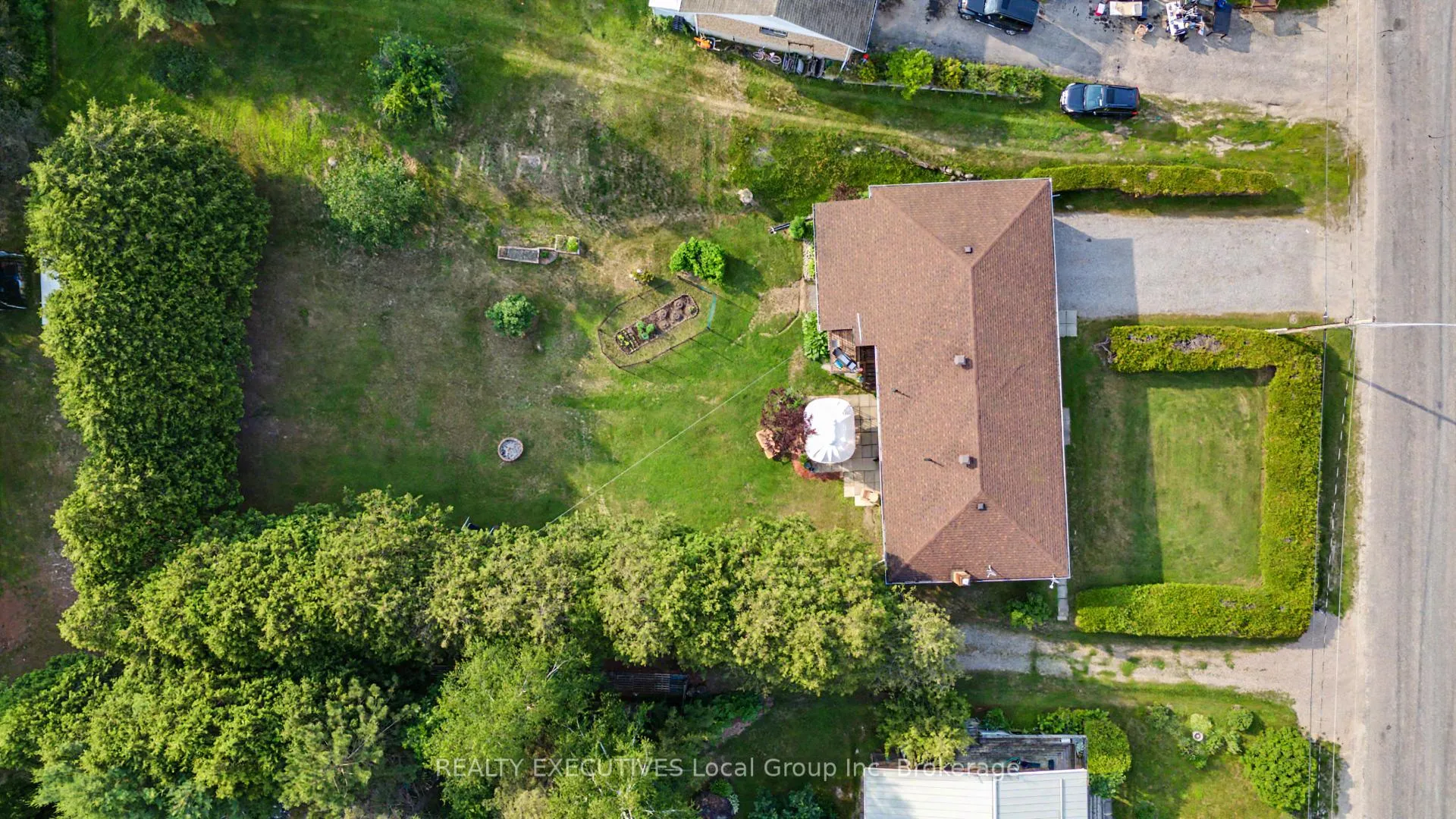 Photo 2 of 1005 Pinecreek Road S, Callander — HOMEH