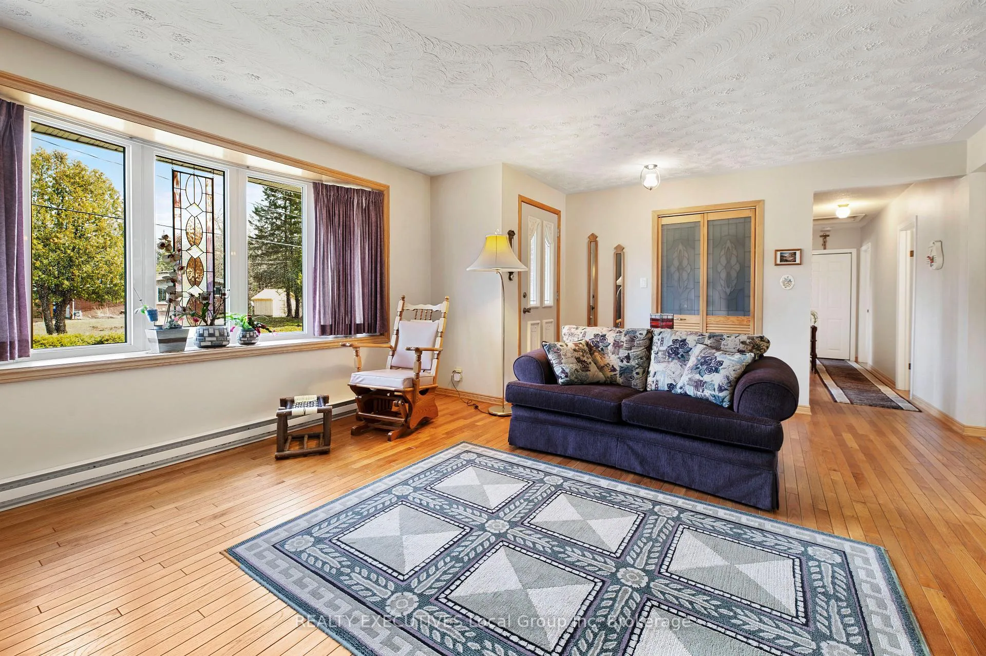 Photo 5 of 1005 Pinecreek Road S, Callander — HOMEH