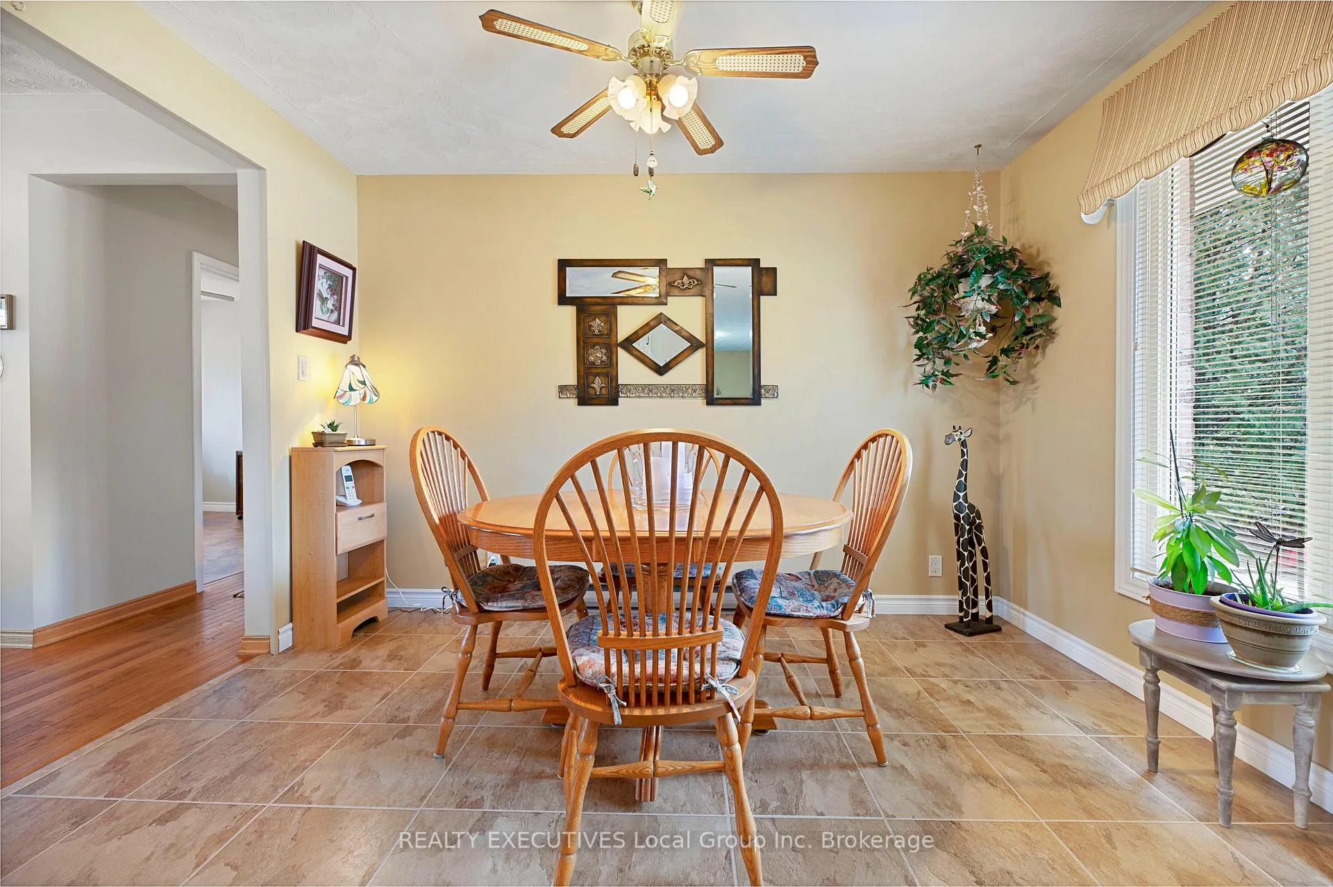 Photo 7 of 1005 Pinecreek Road S, Callander — HOMEH