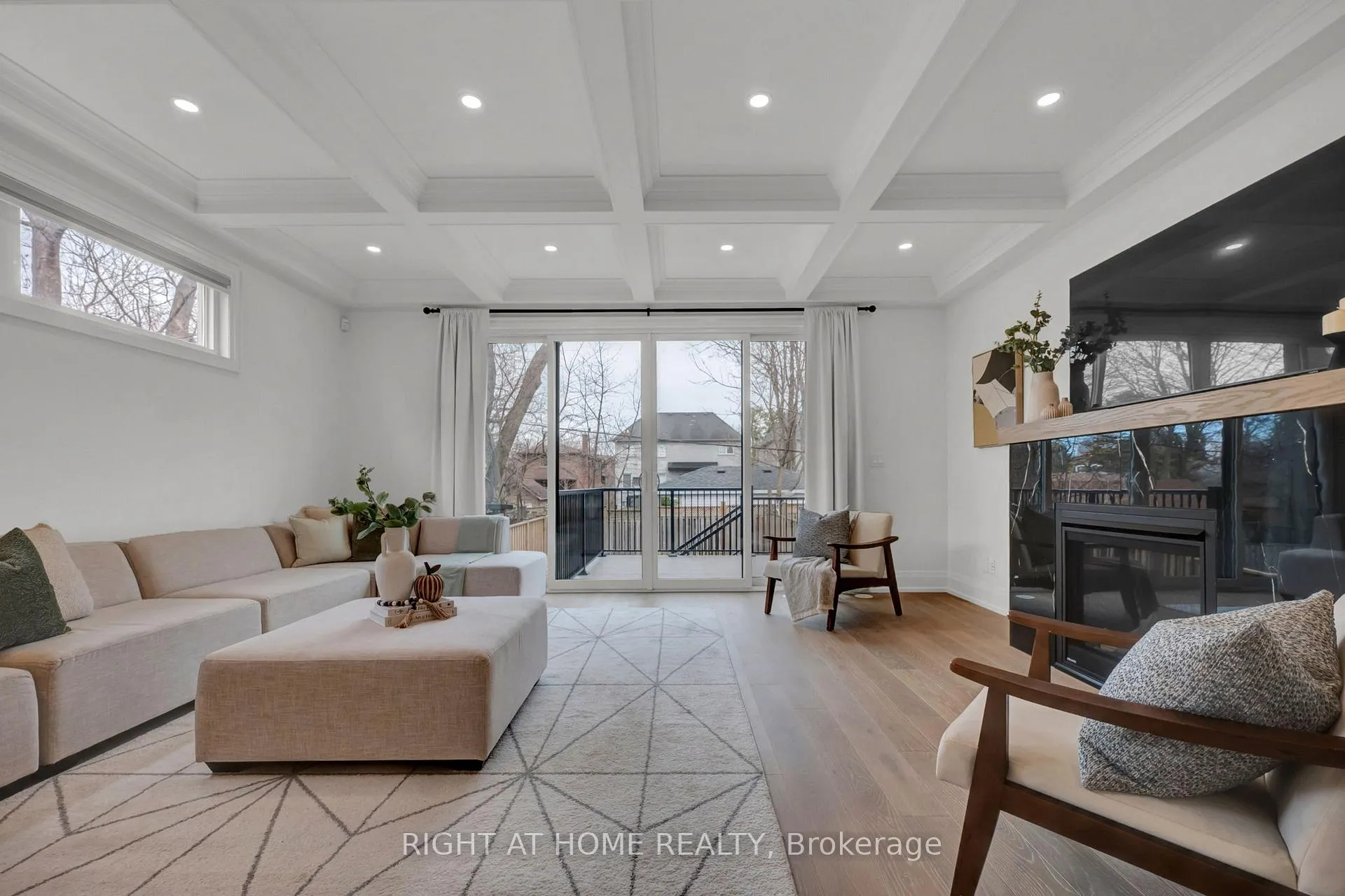 Photo 18 of 819 Fairview Avenue, Pickering, Bay Ridges — HOMEH