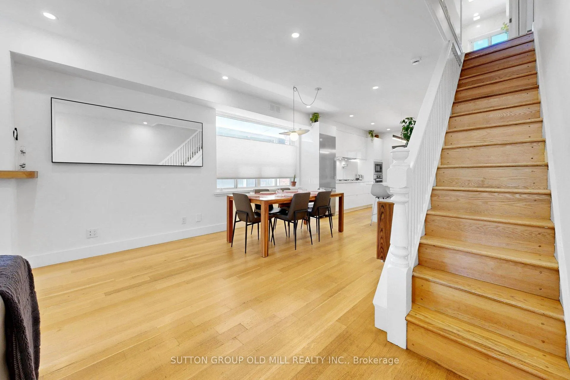 Photo 5 of 90 Fermanagh Avenue, Toronto, Roncesvalles — HOMEH
