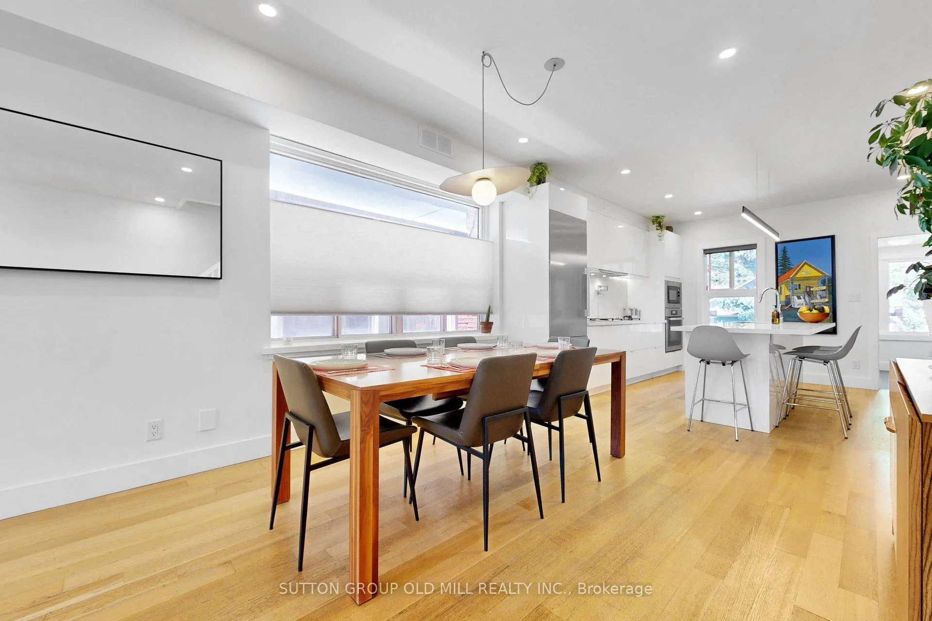 Photo 13 of 90 Fermanagh Avenue, Toronto, Roncesvalles — HOMEH