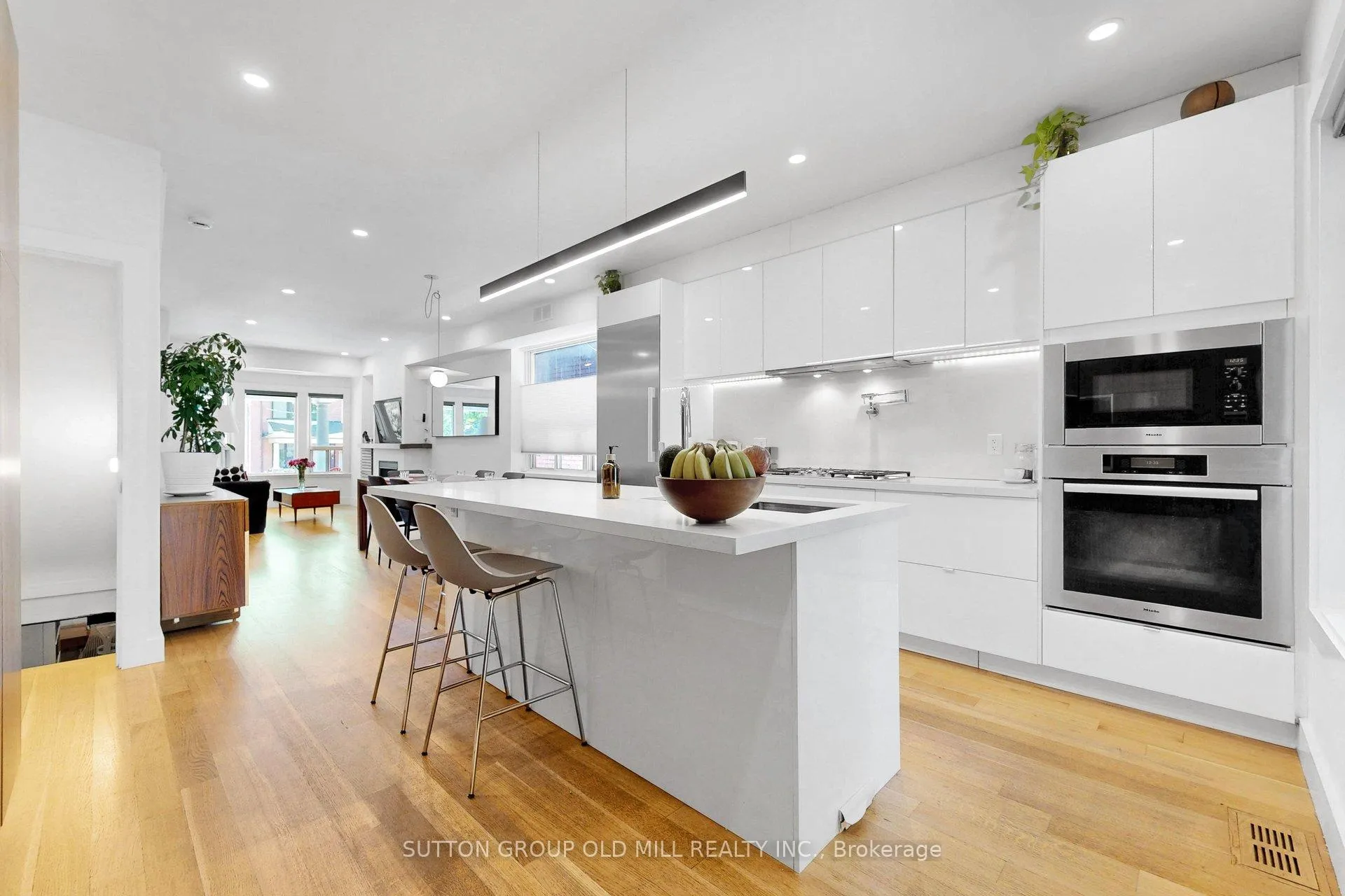 Photo 19 of 90 Fermanagh Avenue, Toronto, Roncesvalles — HOMEH