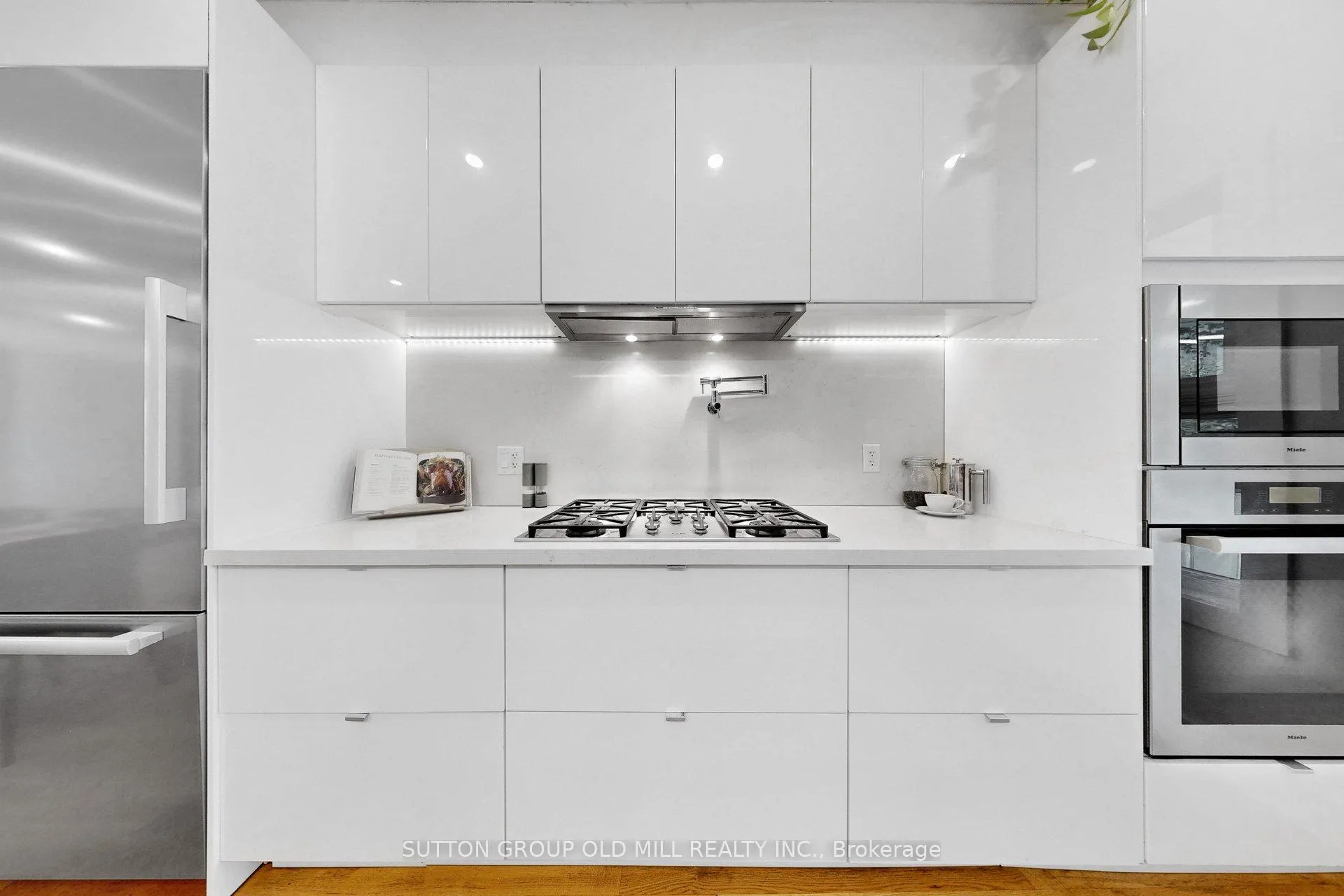 Photo 20 of 90 Fermanagh Avenue, Toronto, Roncesvalles — HOMEH