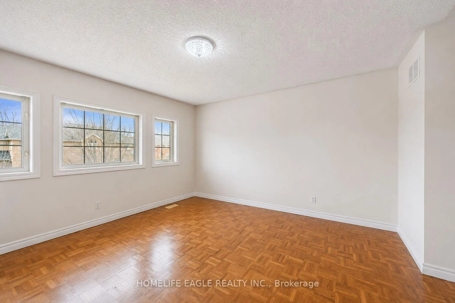 Photo 17 of 7 Headwater Road, Caledon, Bolton West — HOMEH
