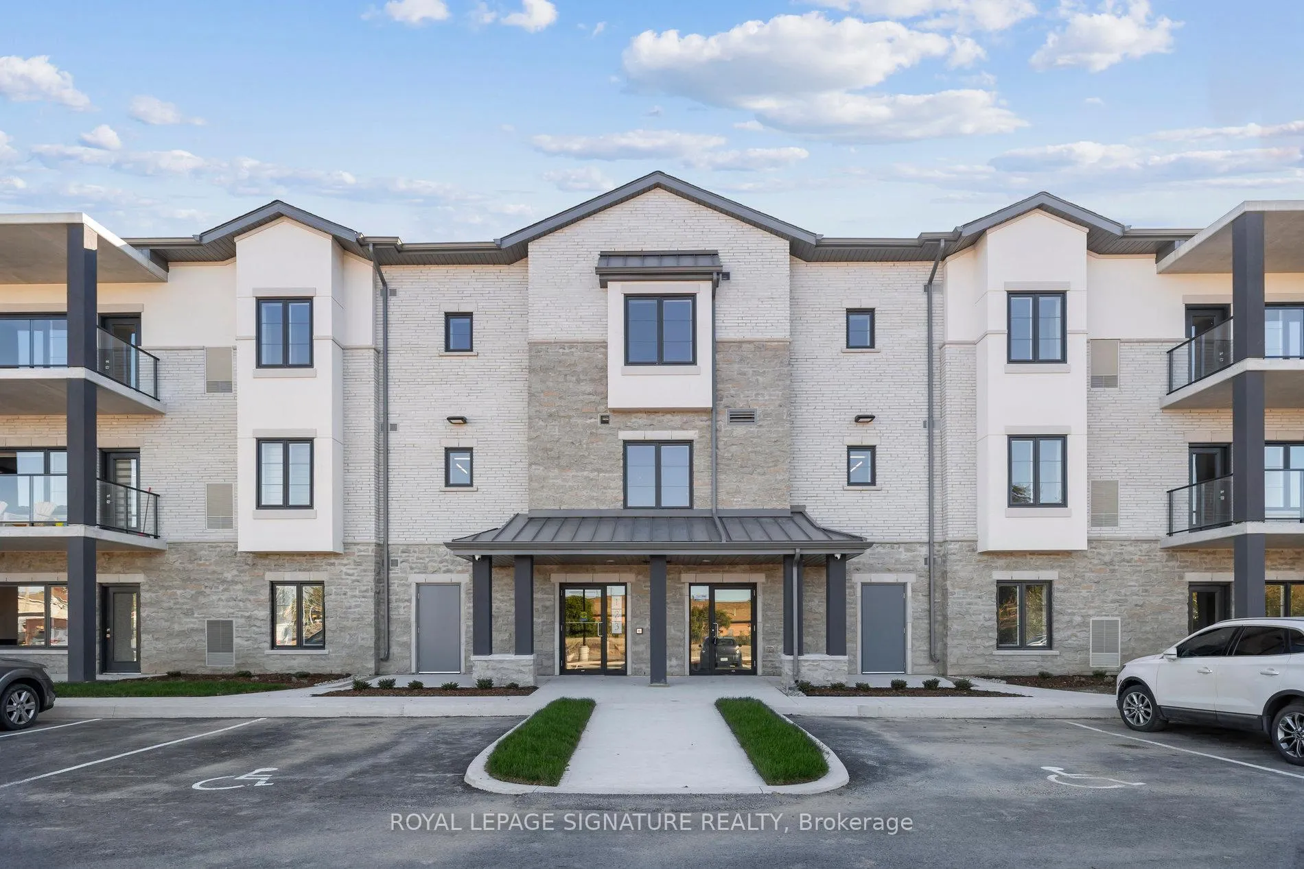 Photo of Unit 106, 123 Lincoln Street