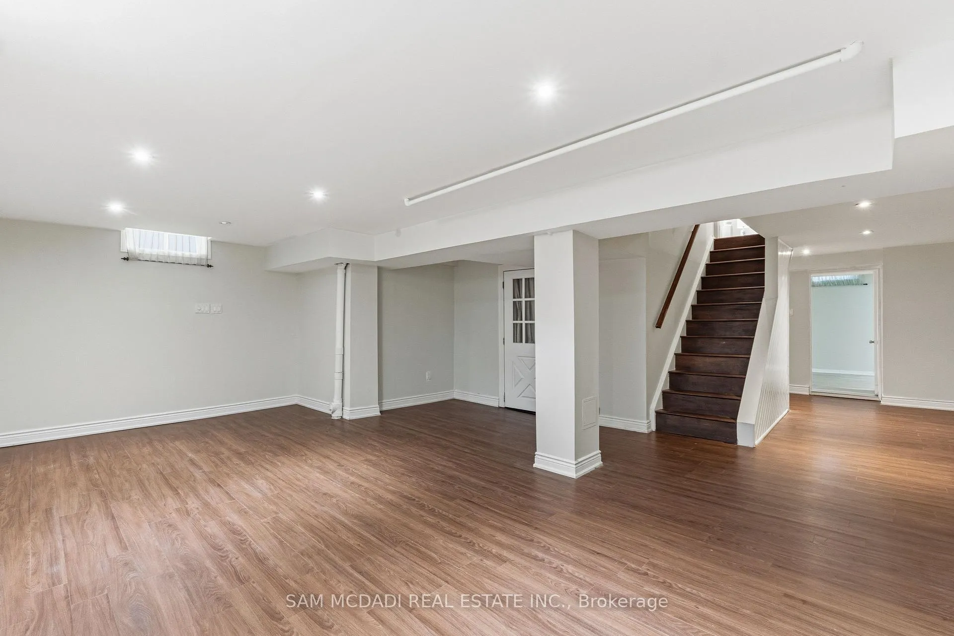 Photo 35 of 6643 Mockingbird Lane, Mississauga, Lisgar — HOMEH