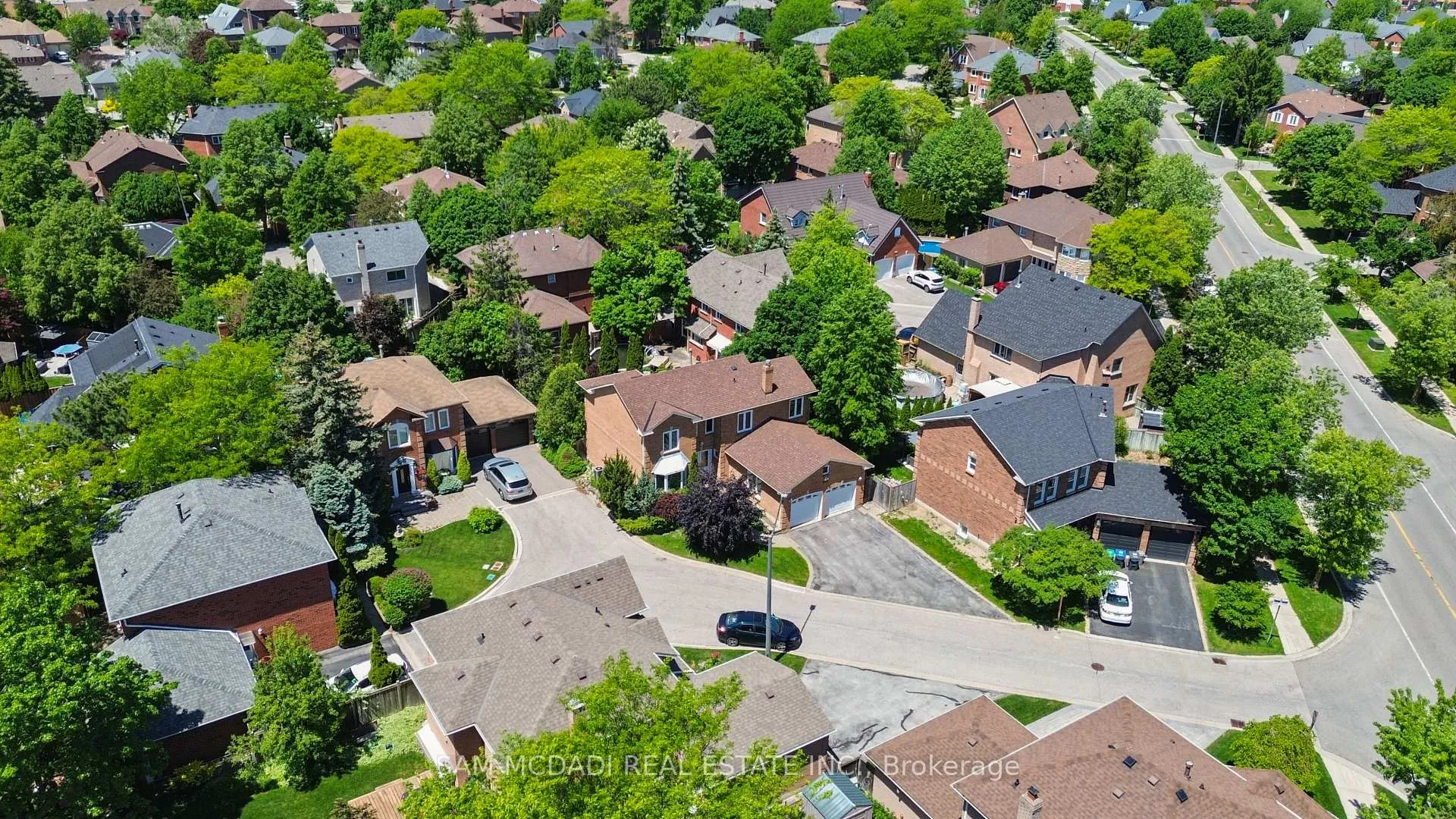 Photo 39 of 6643 Mockingbird Lane, Mississauga, Lisgar — HOMEH