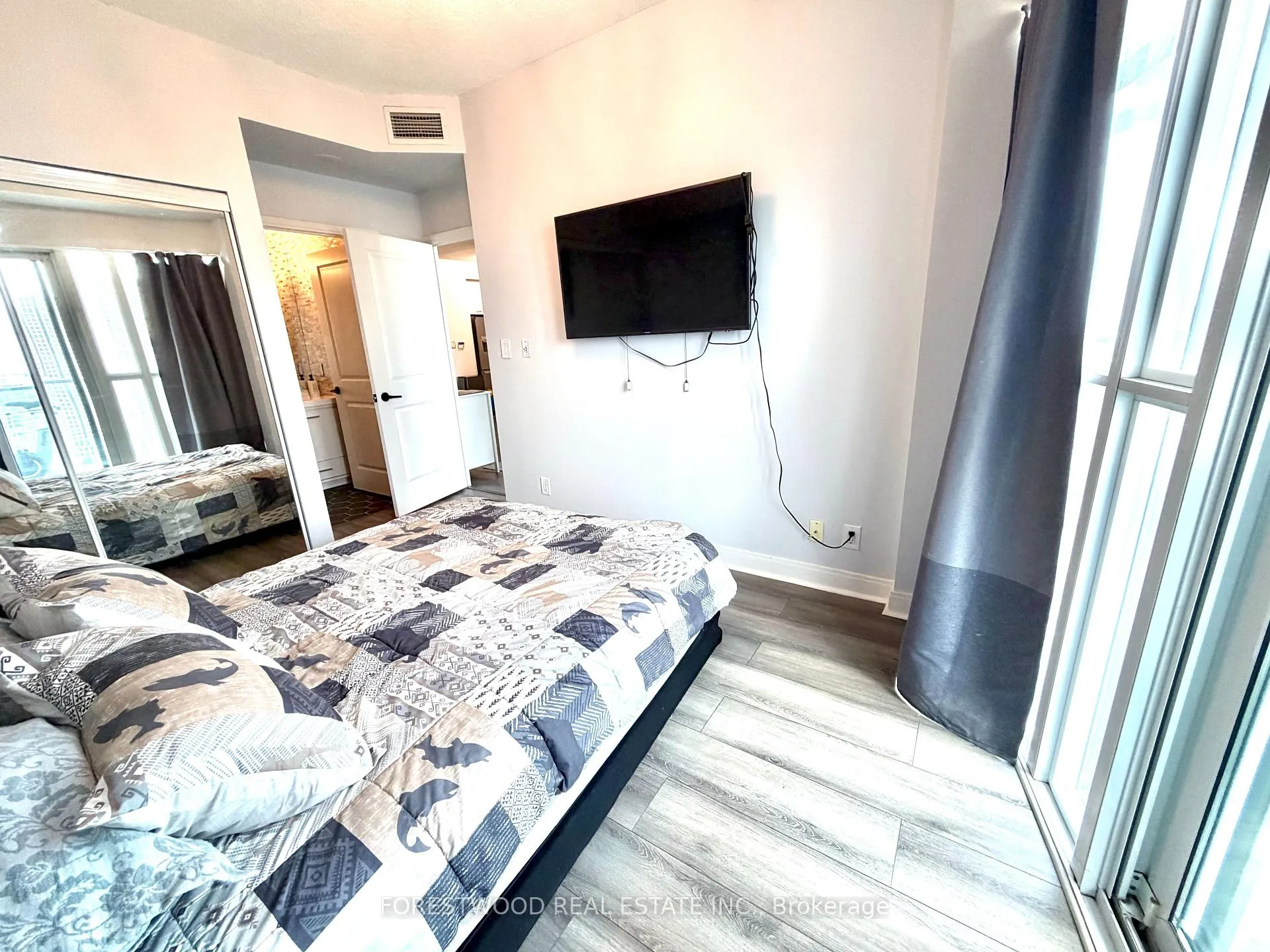 Photo 13 of Unit 2402, 60 Absolute Avenue, Mississauga, City Centre — HOMEH