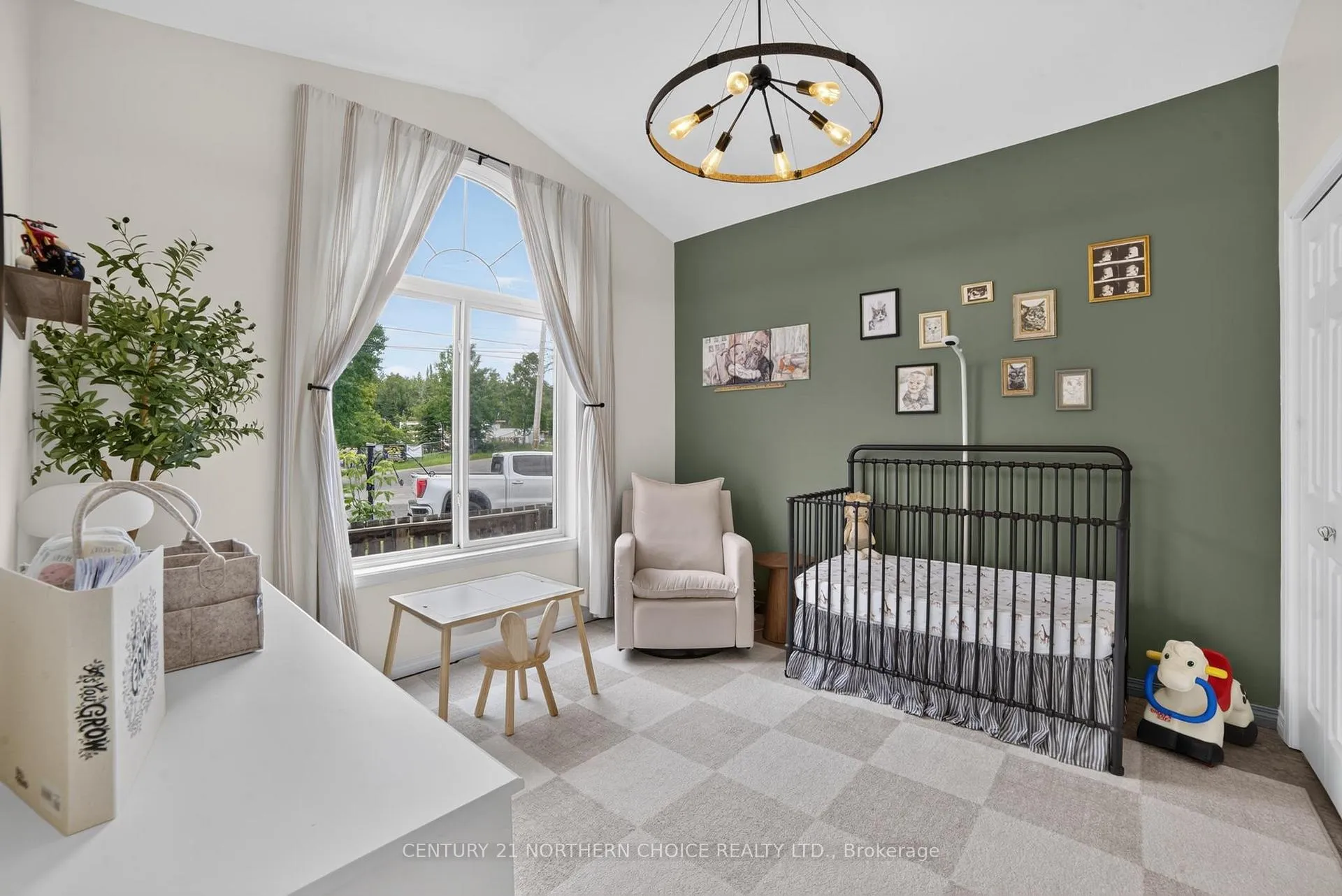 Photo 17 of 1221 River Drive, Kenora, Lakeside — HOMEH