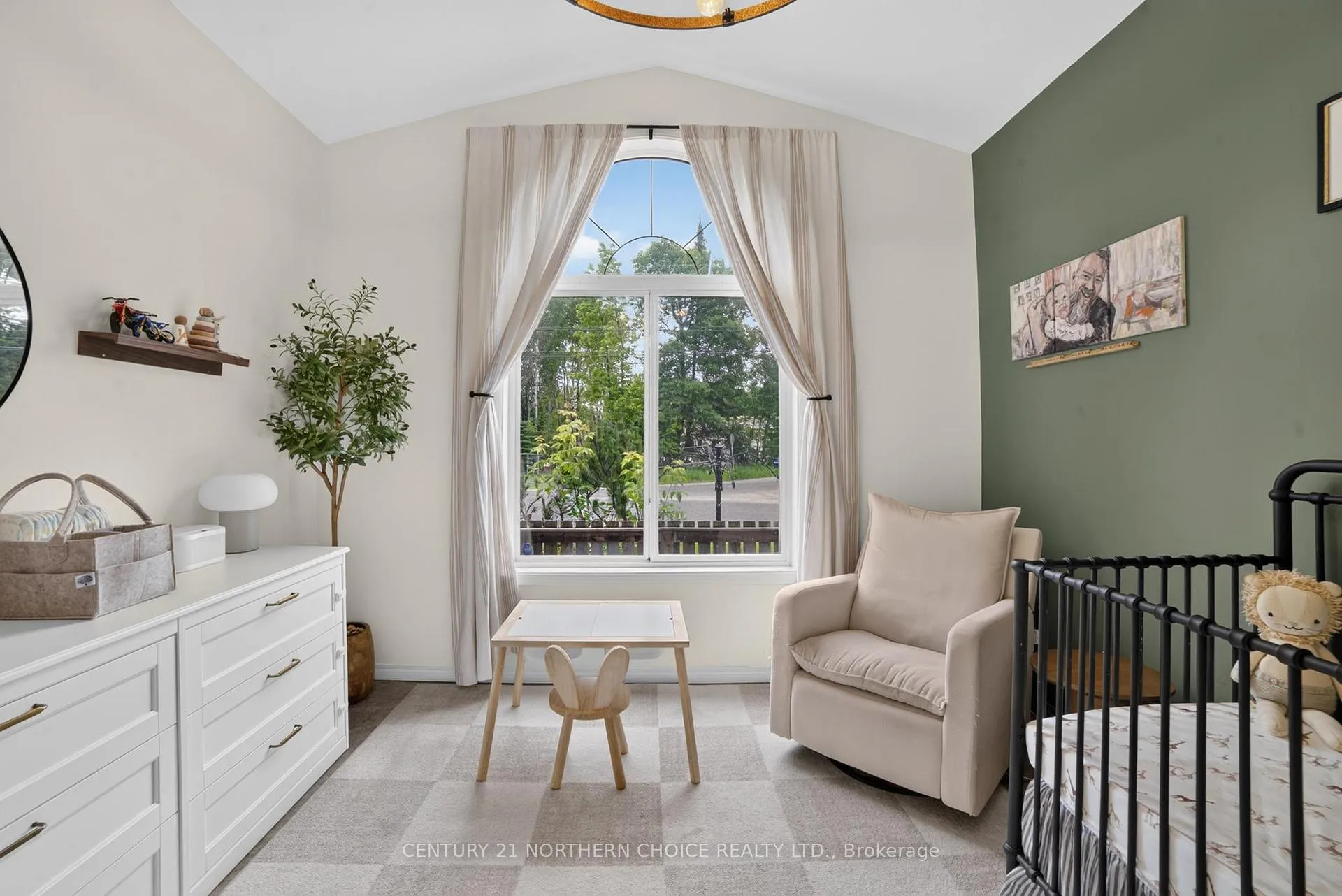 Photo 18 of 1221 River Drive, Kenora, Lakeside — HOMEH