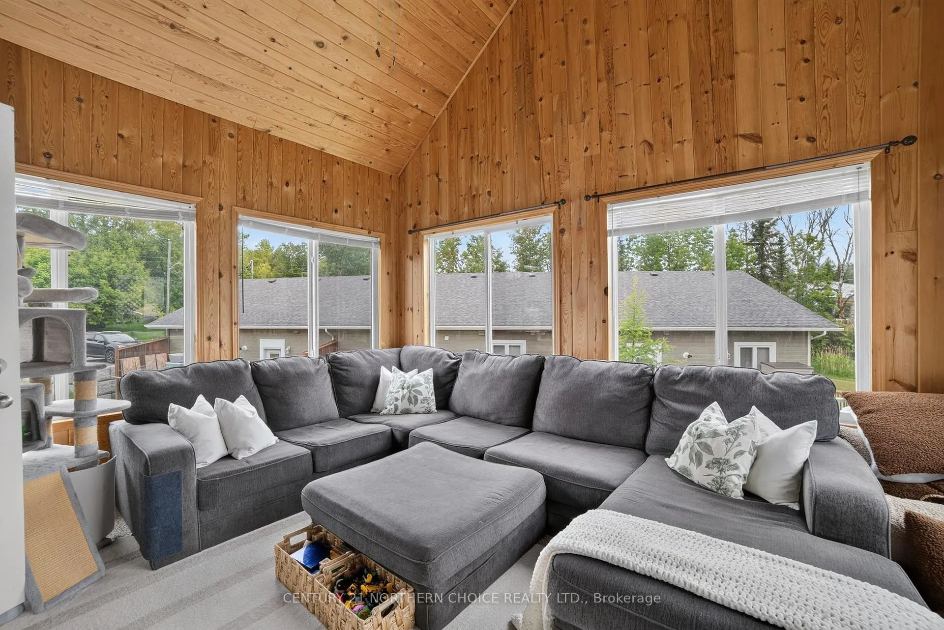 Photo 23 of 1221 River Drive, Kenora, Lakeside — HOMEH