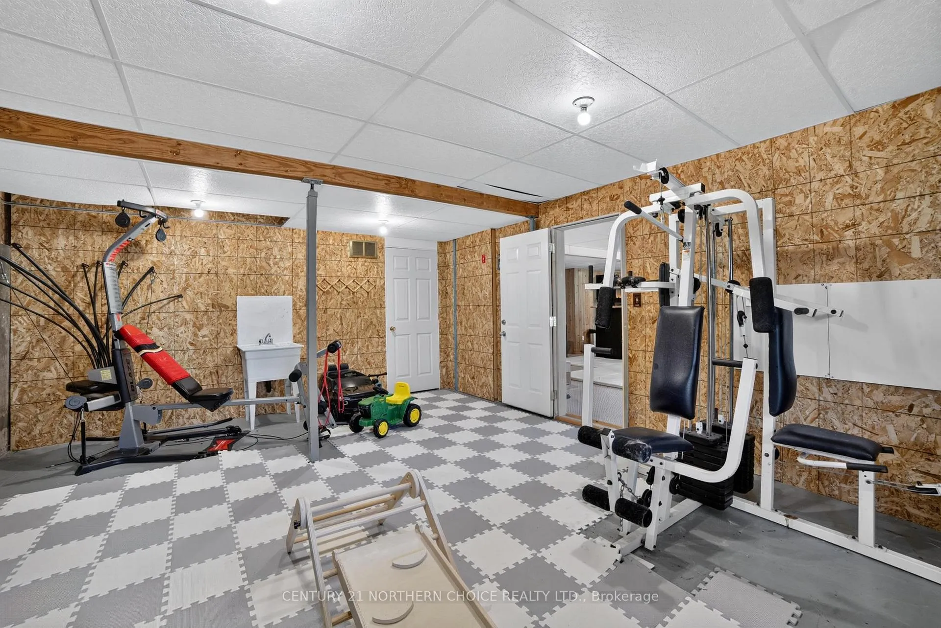 Photo 27 of 1221 River Drive, Kenora, Lakeside — HOMEH