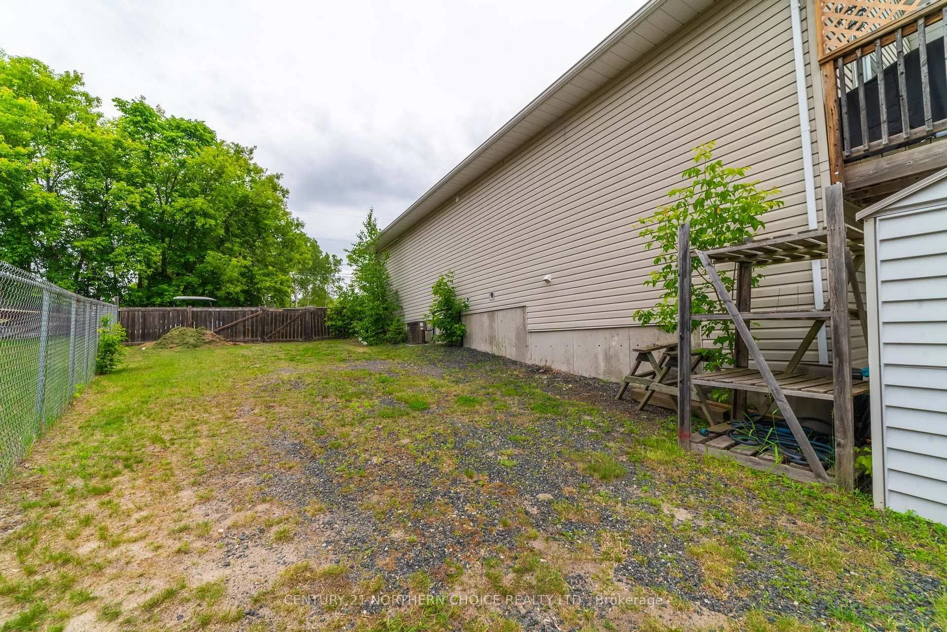 Photo 35 of 1221 River Drive, Kenora, Lakeside — HOMEH