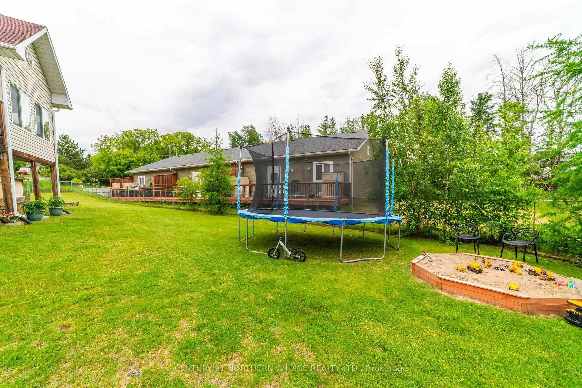 Photo 36 of 1221 River Drive, Kenora, Lakeside — HOMEH