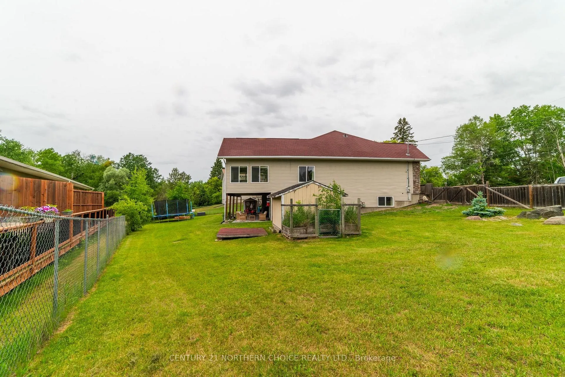 Photo 40 of 1221 River Drive, Kenora, Lakeside — HOMEH