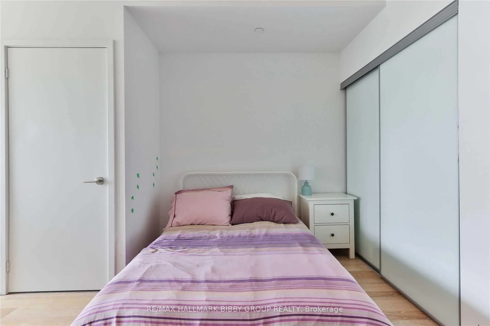 Photo 5 of Unit 708, 1190 Dundas Street E, Toronto, South Riverdale — HOMEH