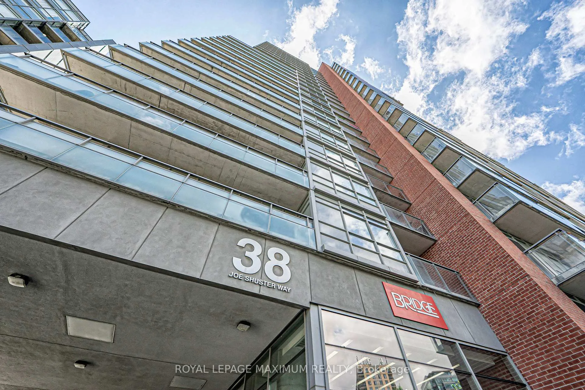 Photo 2 of Unit 617, 38 Joe Shuster Way, Toronto, South Parkdale — HOMEH