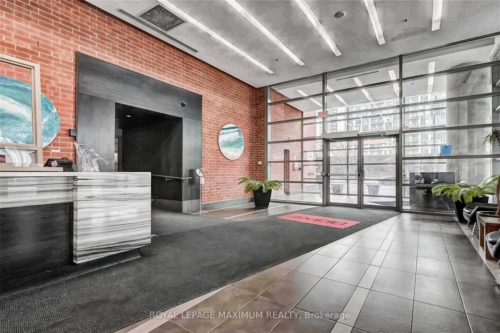 Photo 4 of Unit 617, 38 Joe Shuster Way, Toronto, South Parkdale — HOMEH