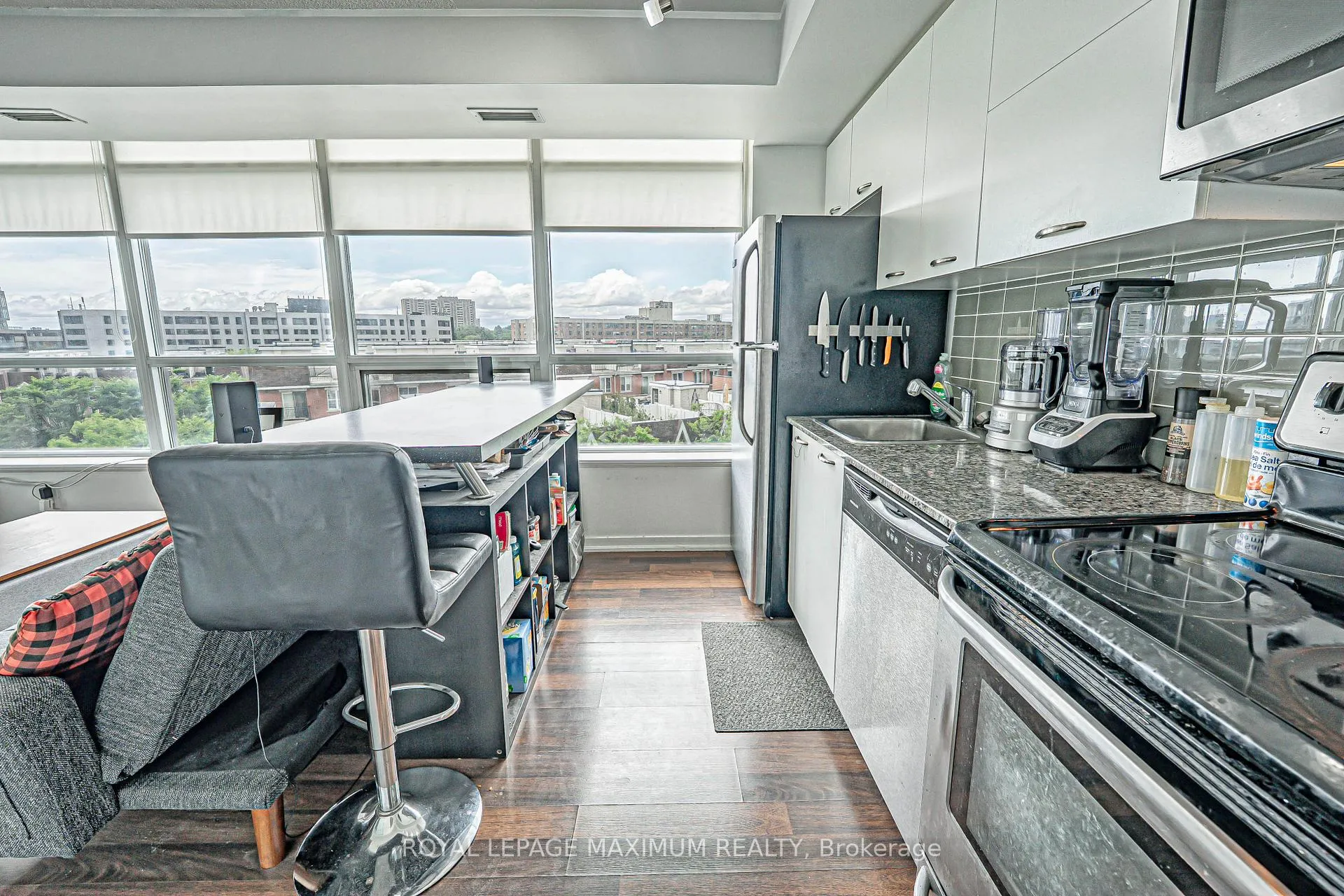 Photo 10 of Unit 617, 38 Joe Shuster Way, Toronto, South Parkdale — HOMEH
