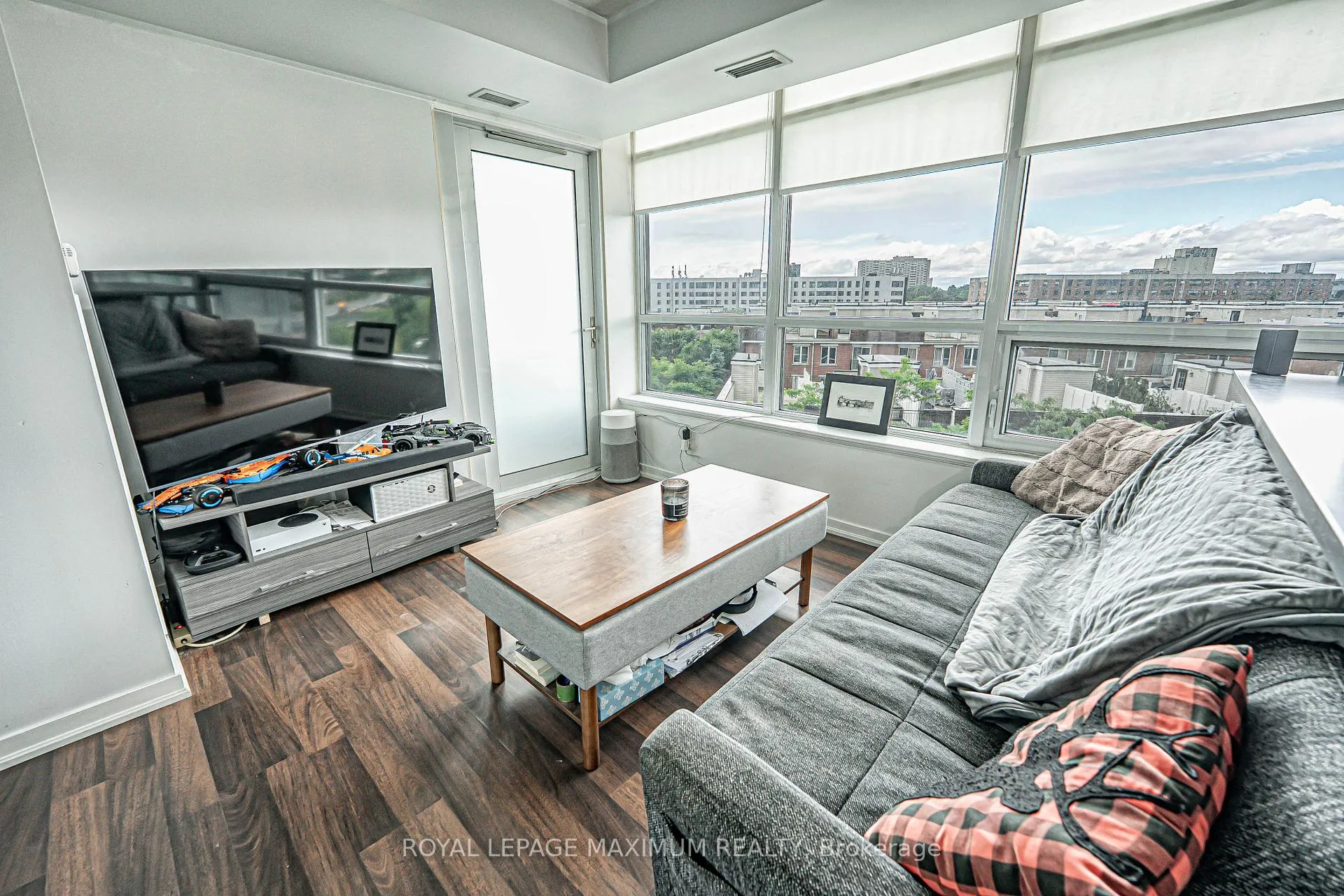 Photo 12 of Unit 617, 38 Joe Shuster Way, Toronto, South Parkdale — HOMEH