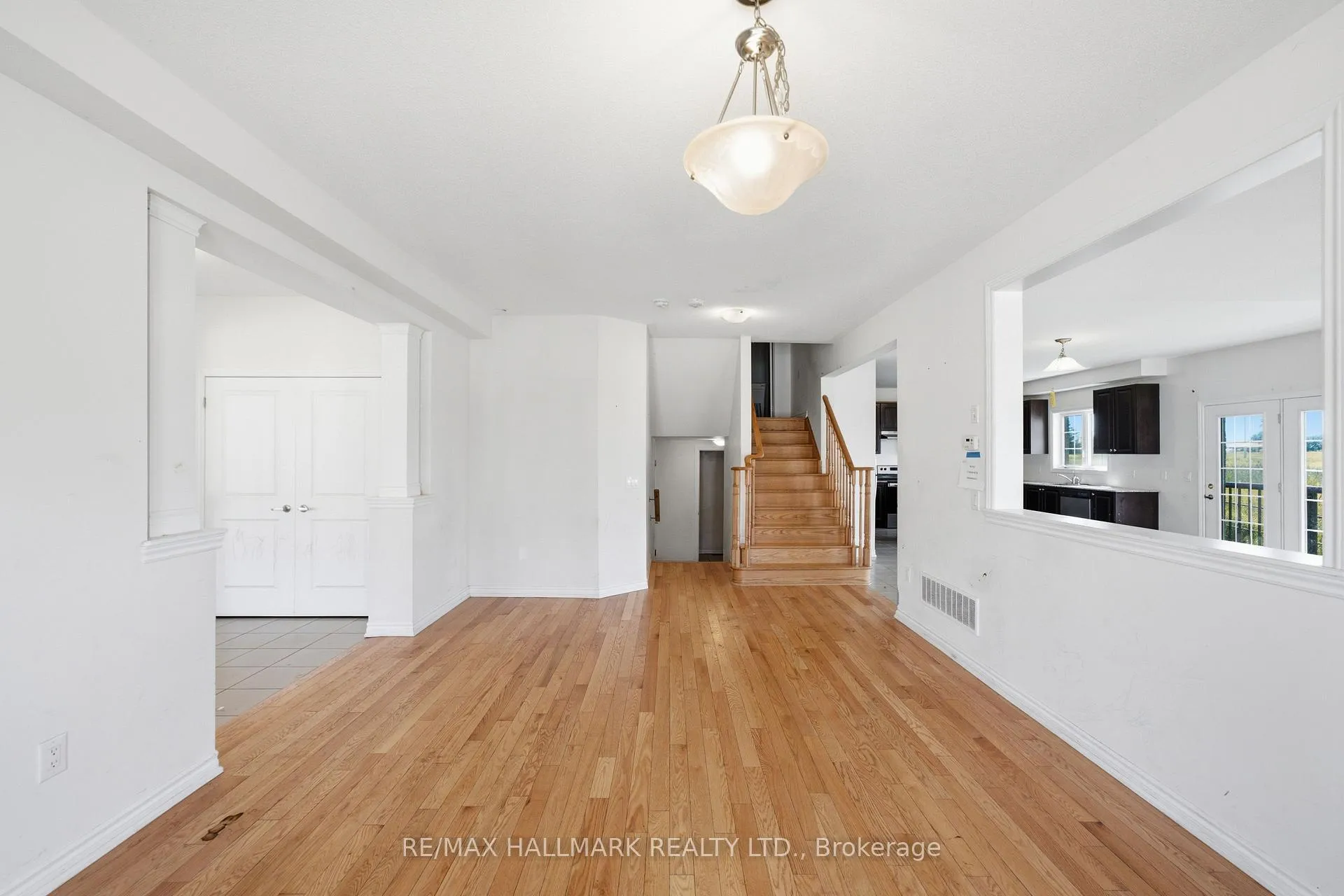 Photo 10 of 2 Agava Street, Brampton, Northwest Brampton — HOMEH