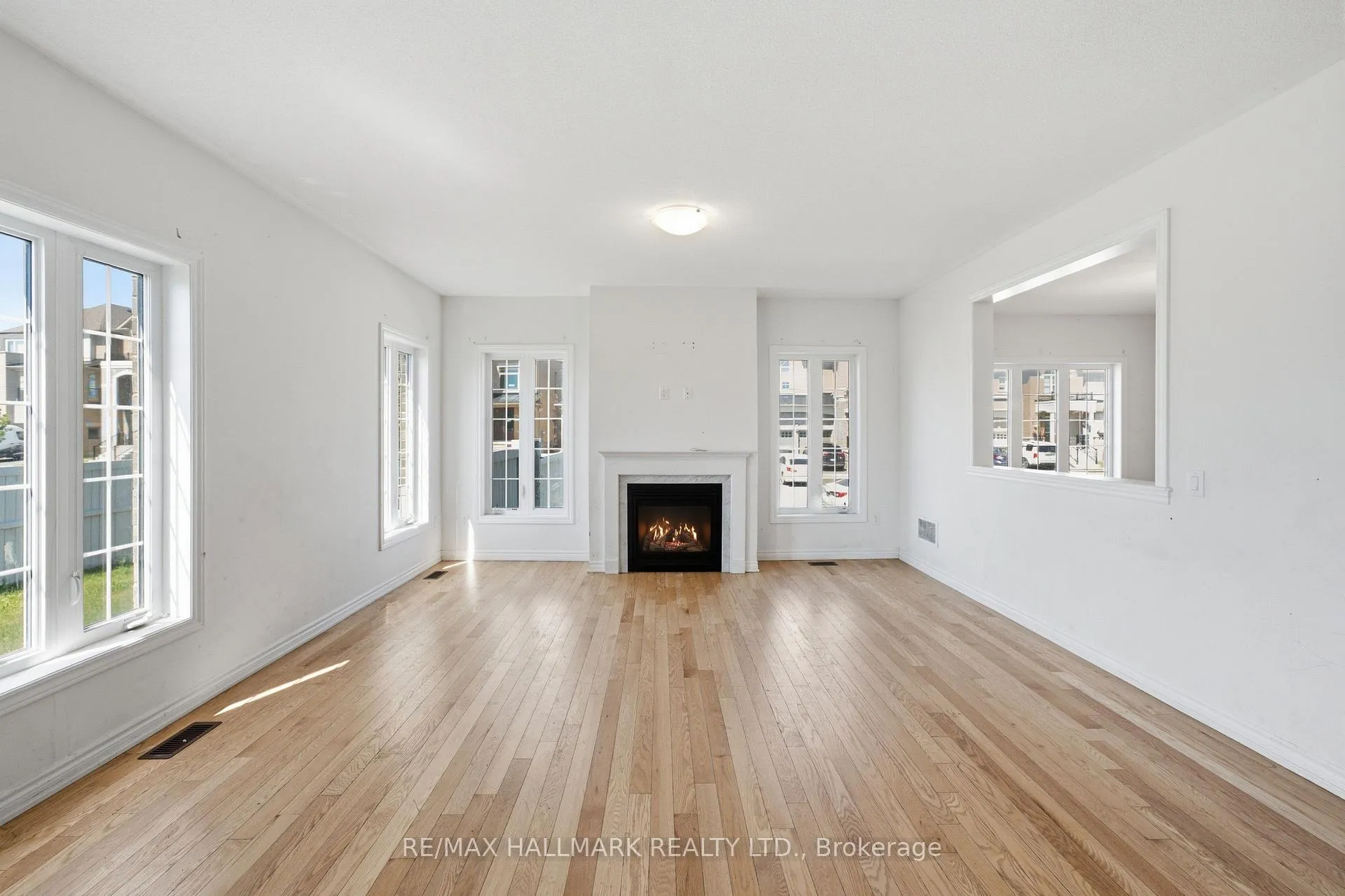 Photo 11 of 2 Agava Street, Brampton, Northwest Brampton — HOMEH