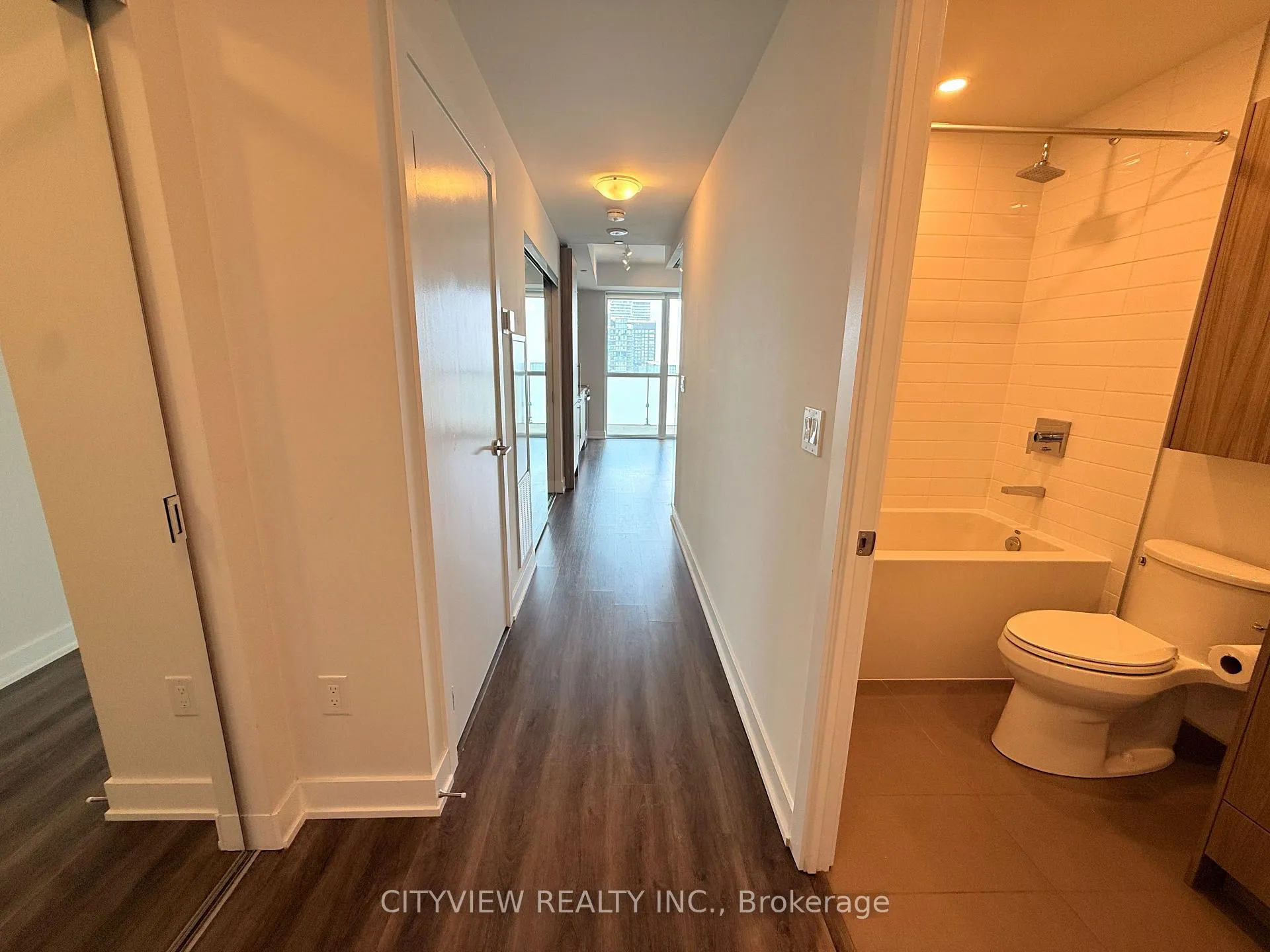 Photo 2 of Unit 3904, 430 Square One Drive, Mississauga, City Centre — HOMEH