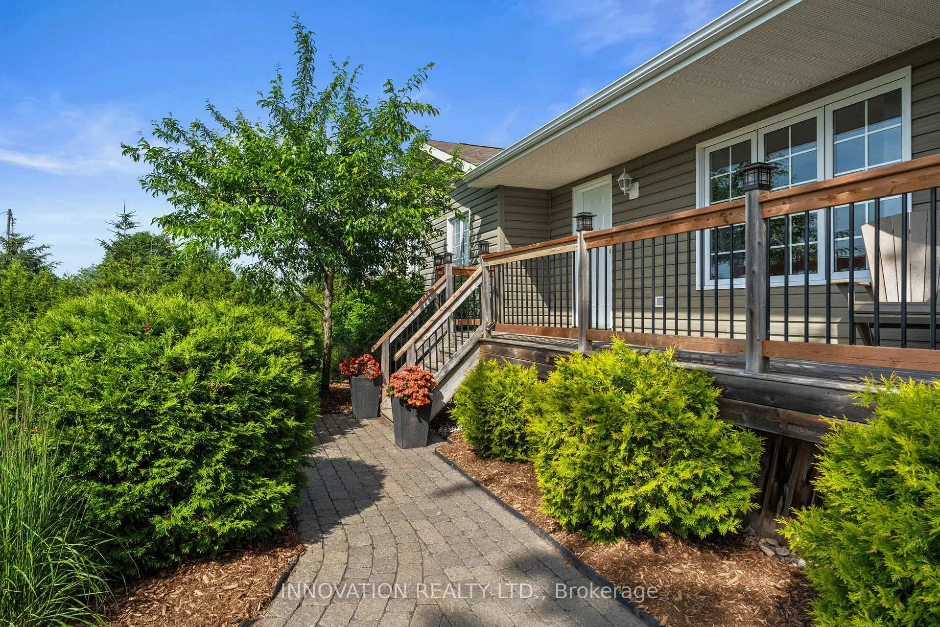 Photo 3 of 4044 Calbrent Way, Ottawa, Vernon — HOMEH