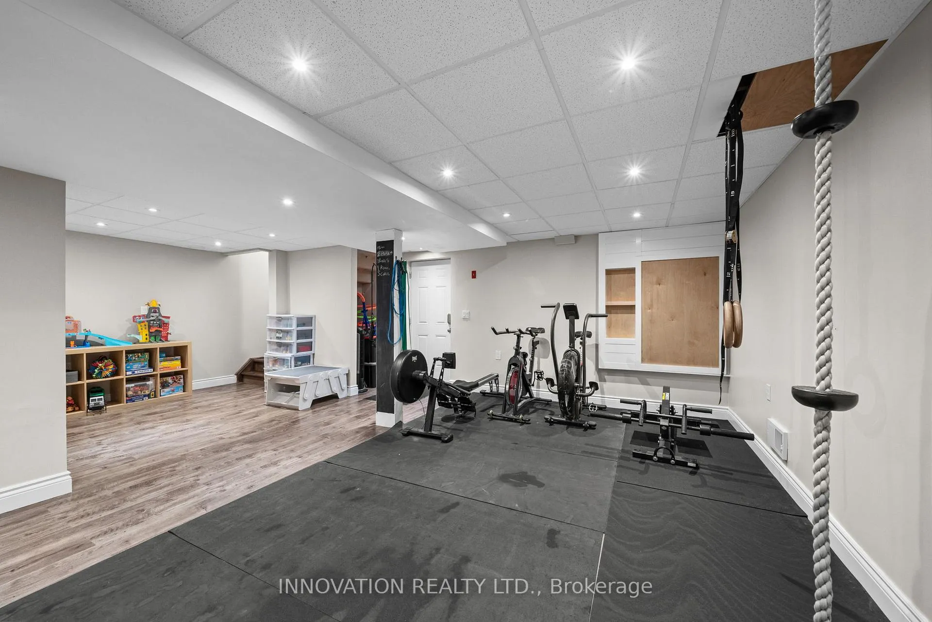 Photo 24 of 4044 Calbrent Way, Ottawa, Vernon — HOMEH