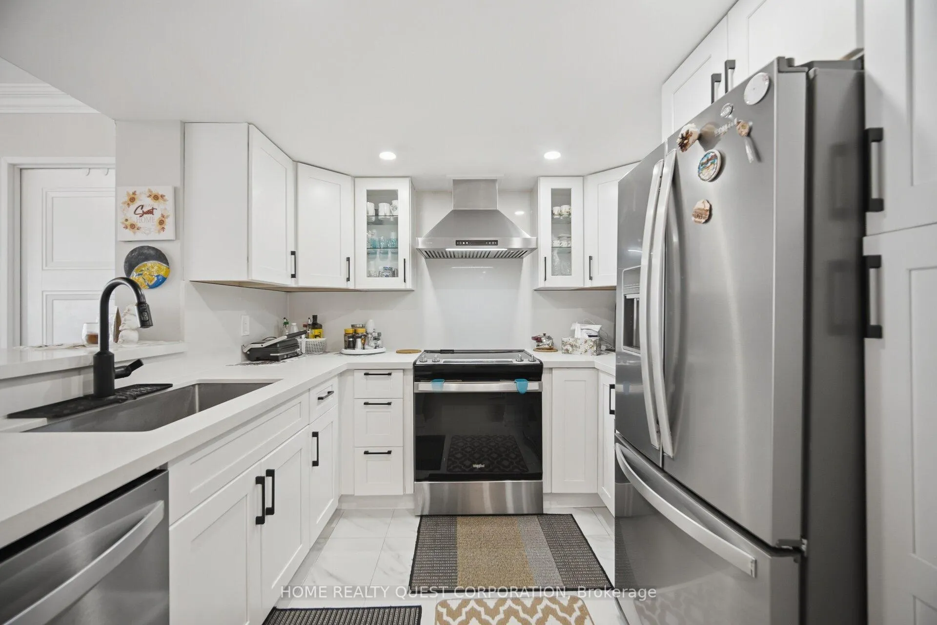 Photo 7 of Unit 1402, 325 Webb Drive, Mississauga, City Centre — HOMEH