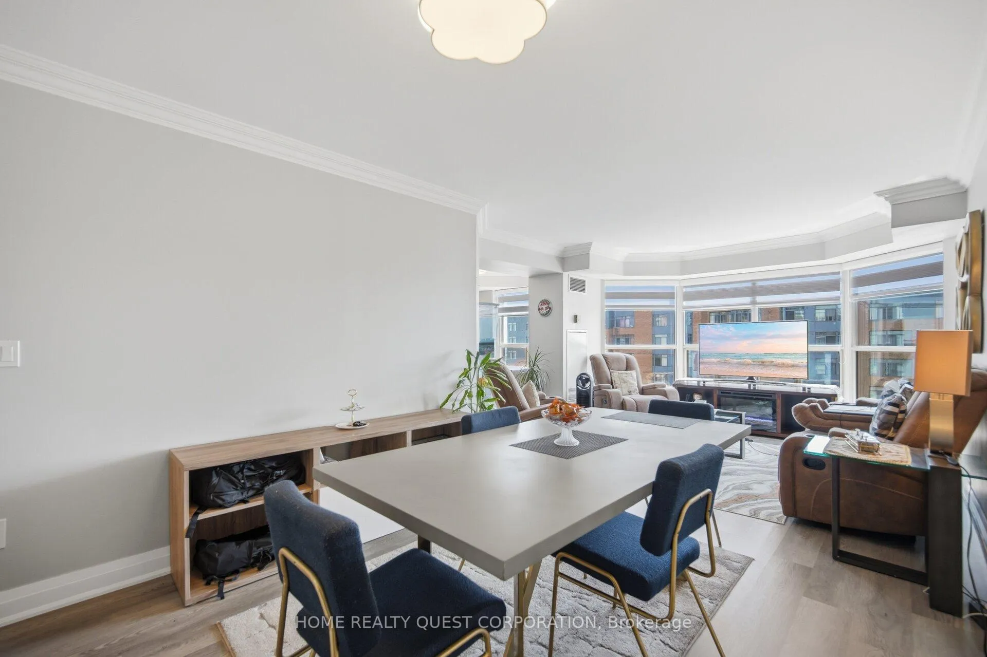 Photo 13 of Unit 1402, 325 Webb Drive, Mississauga, City Centre — HOMEH