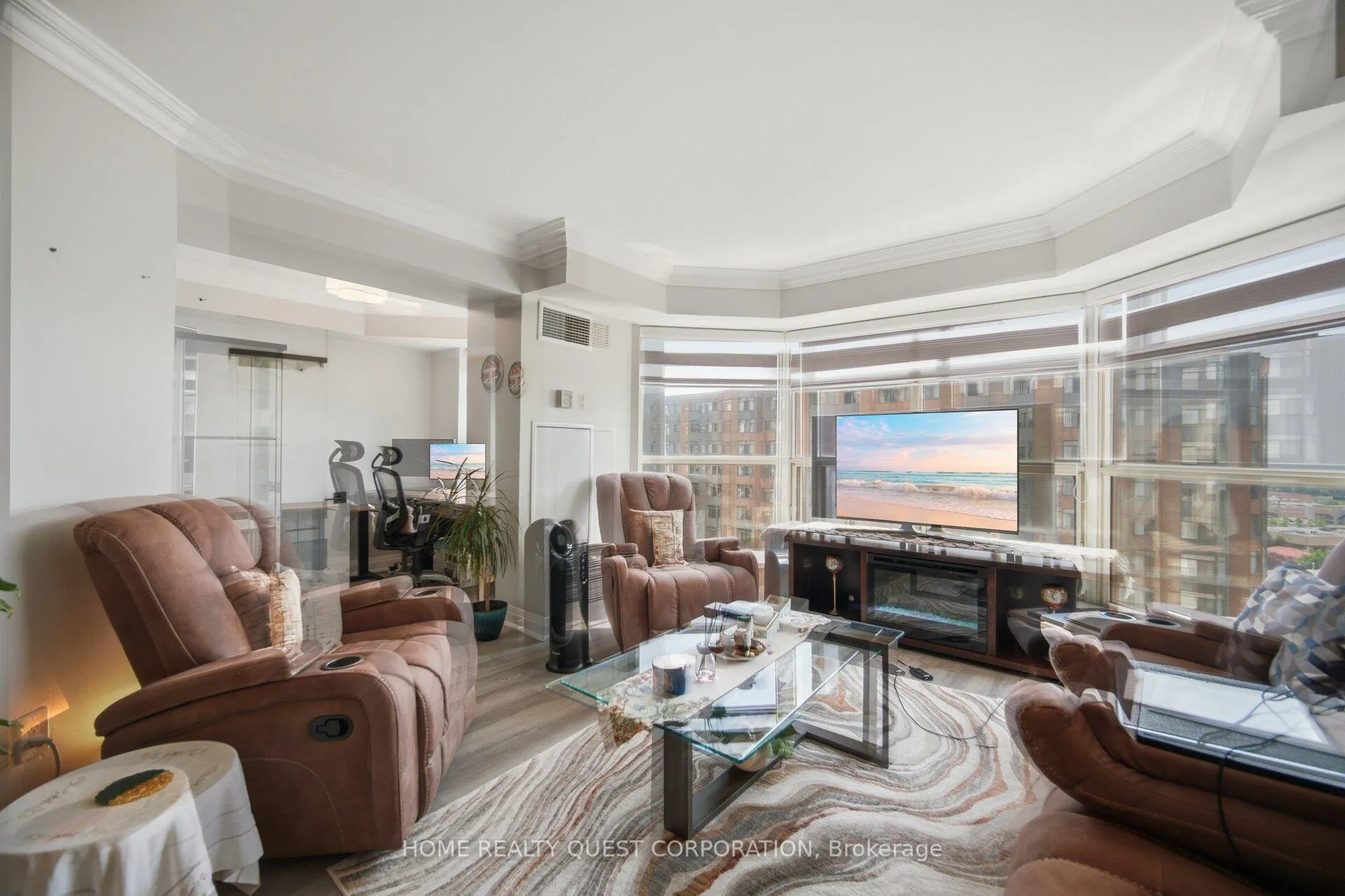 Photo 14 of Unit 1402, 325 Webb Drive, Mississauga, City Centre — HOMEH