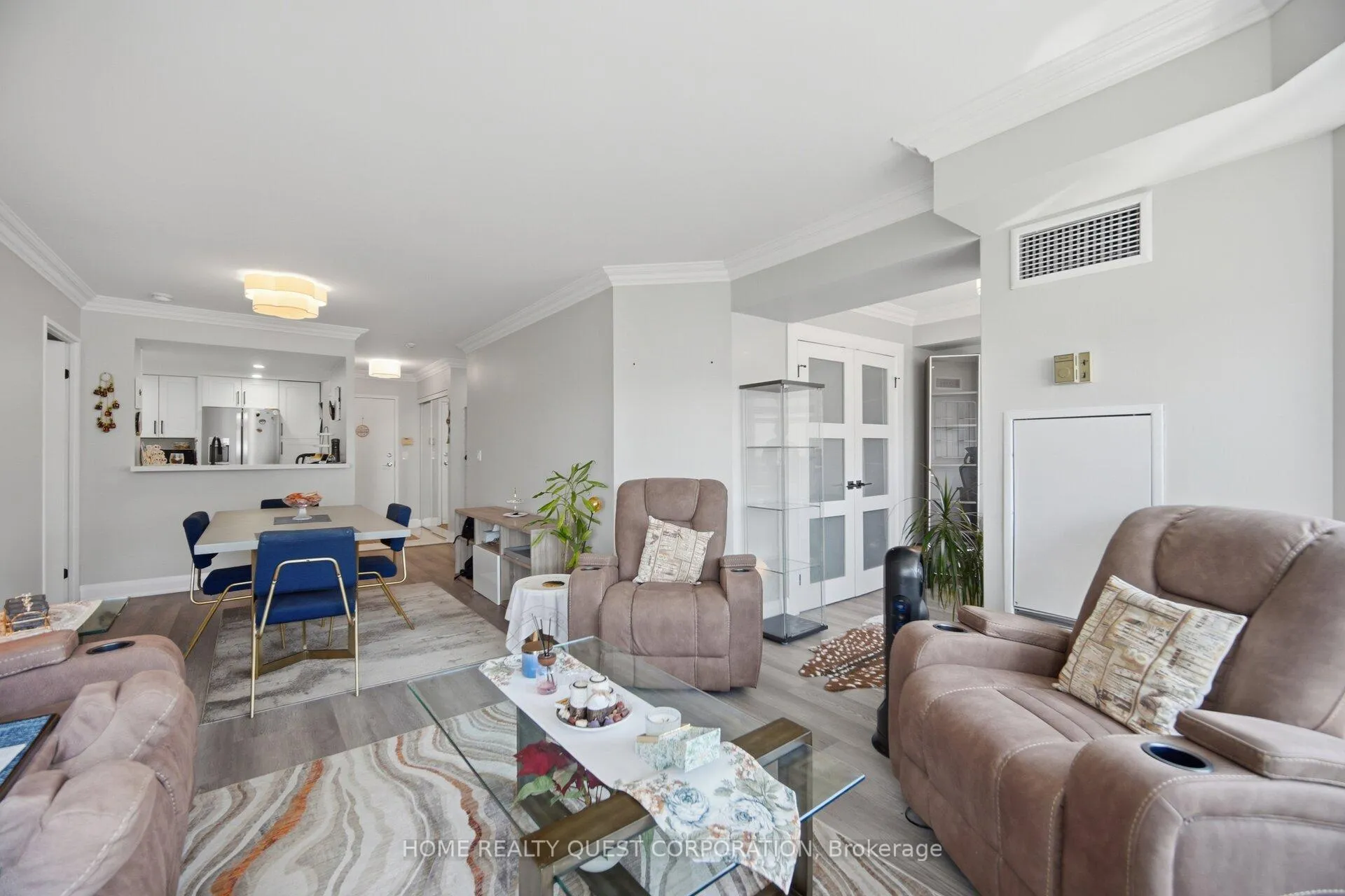 Photo 16 of Unit 1402, 325 Webb Drive, Mississauga, City Centre — HOMEH