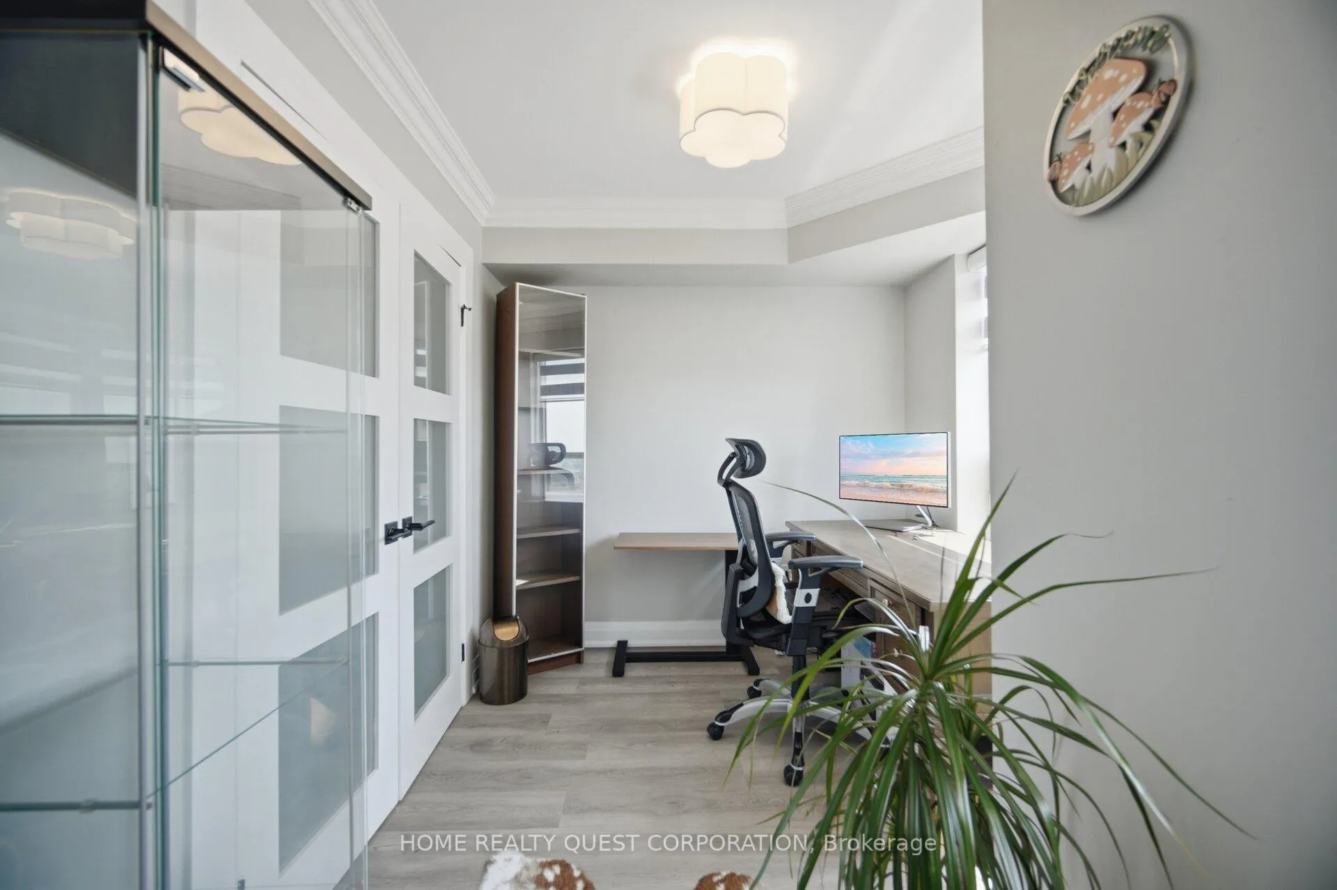 Photo 17 of Unit 1402, 325 Webb Drive, Mississauga, City Centre — HOMEH