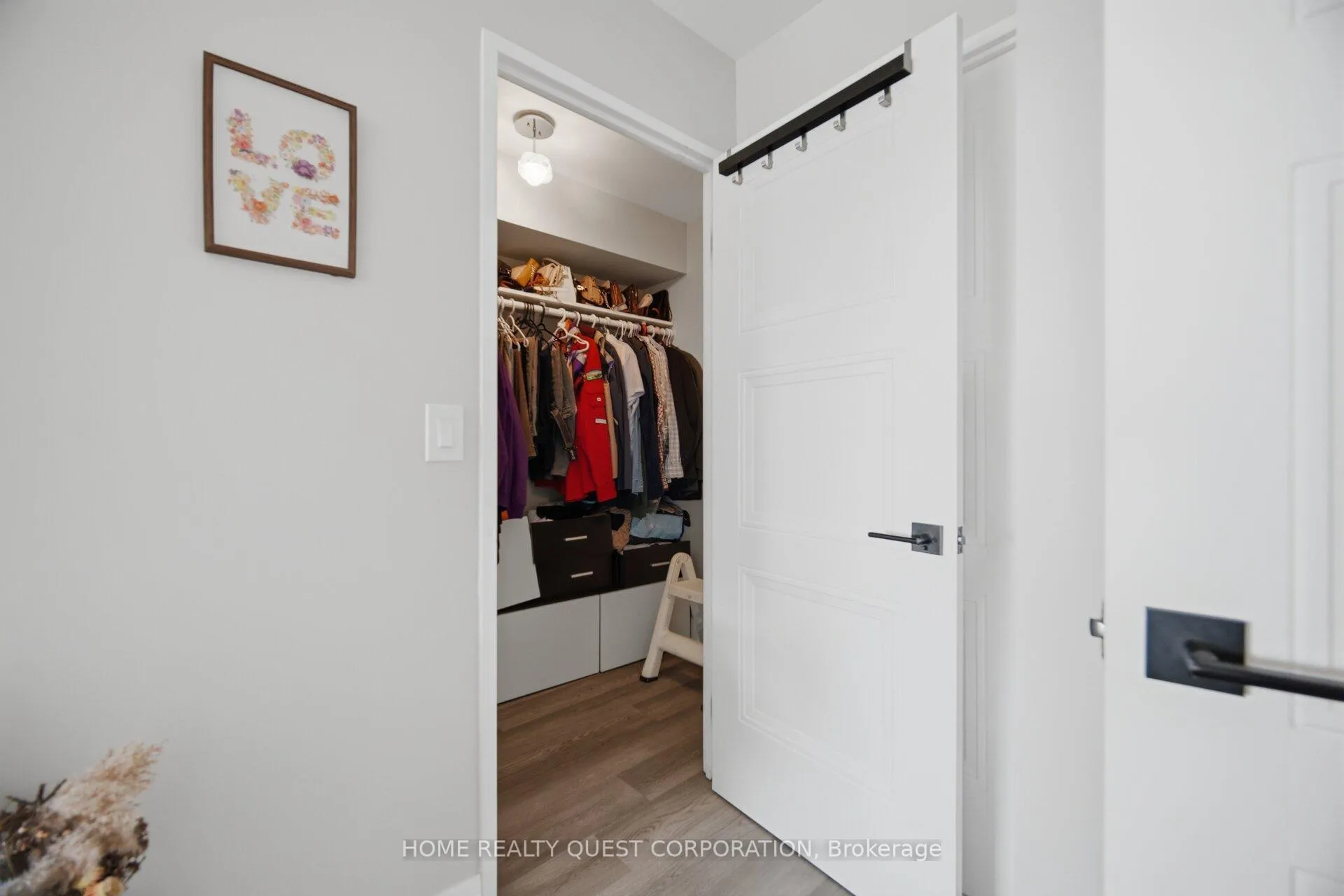 Photo 23 of Unit 1402, 325 Webb Drive, Mississauga, City Centre — HOMEH