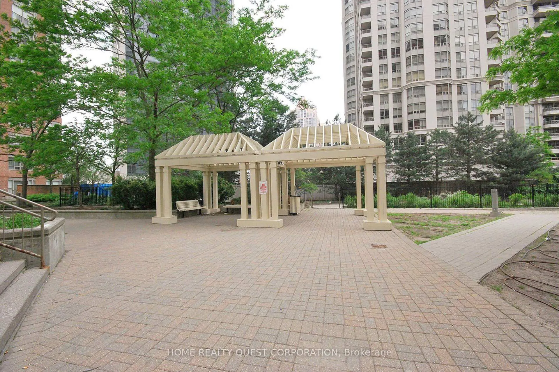 Photo 38 of Unit 1402, 325 Webb Drive, Mississauga, City Centre — HOMEH