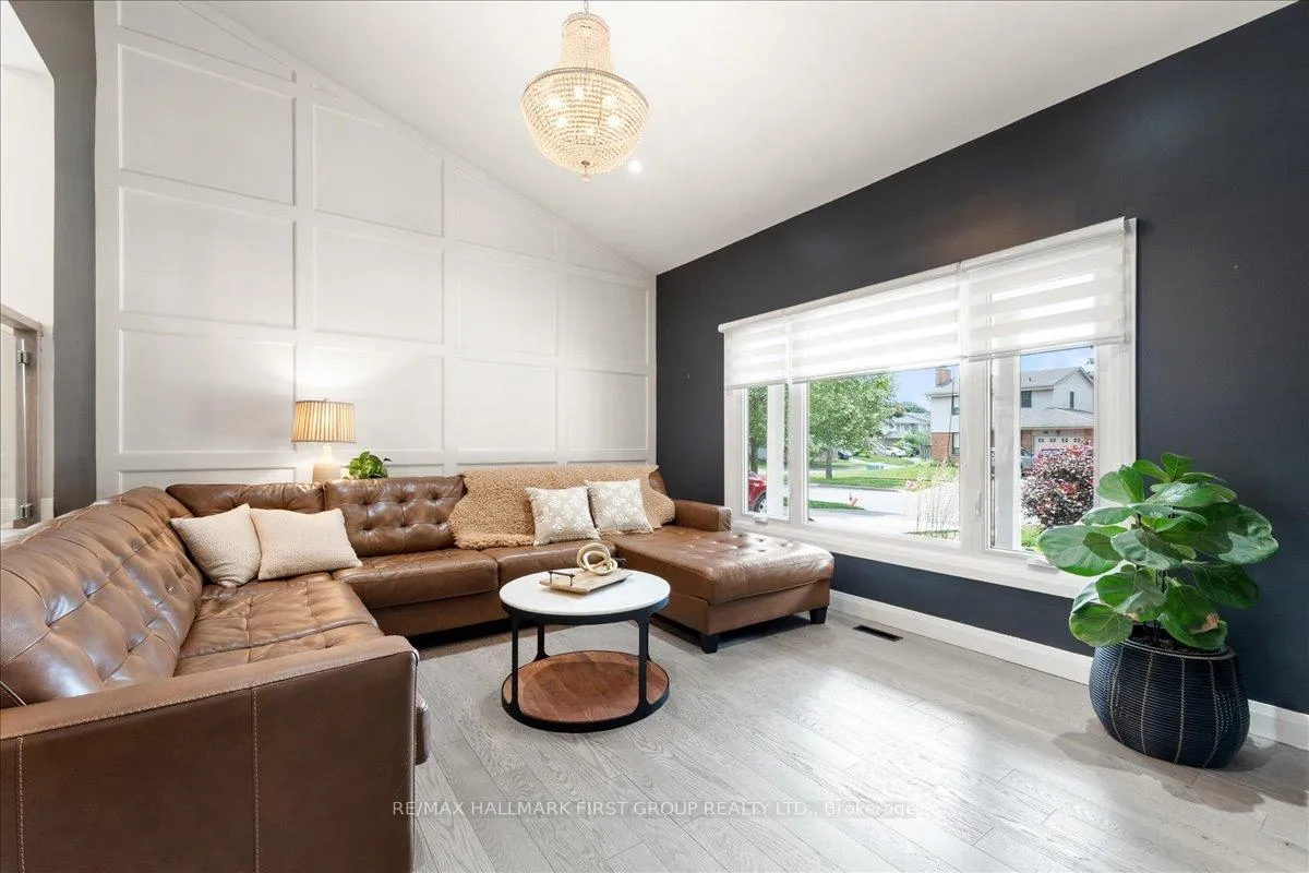 Photo 5 of 1797 Storrington Street, Pickering, Liverpool — HOMEH