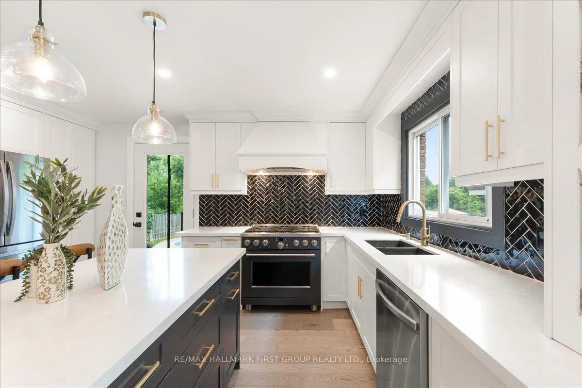 Photo 12 of 1797 Storrington Street, Pickering, Liverpool — HOMEH