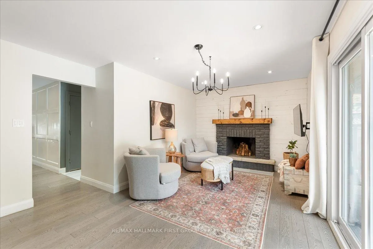 Photo 16 of 1797 Storrington Street, Pickering, Liverpool — HOMEH
