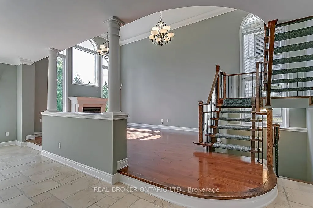 Photo 6 of 1510 Arrowhead Road, Oakville, Joshua Creek — HOMEH