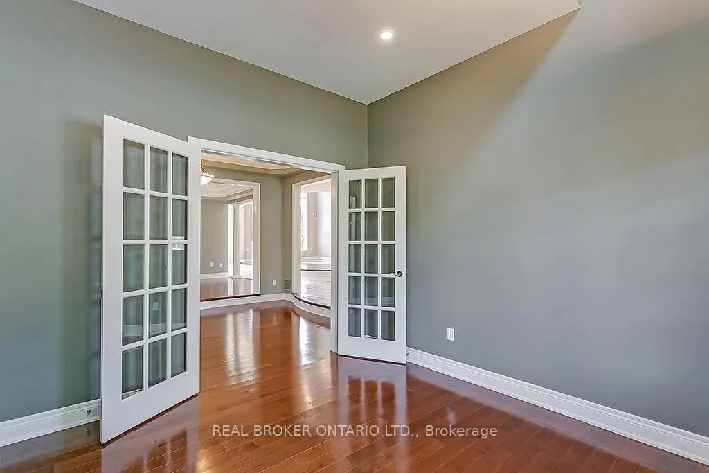 Photo 10 of 1510 Arrowhead Road, Oakville, Joshua Creek — HOMEH