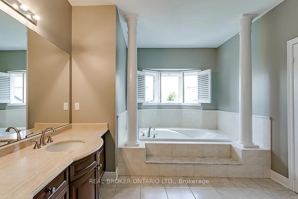 Photo 31 of 1510 Arrowhead Road, Oakville, Joshua Creek — HOMEH