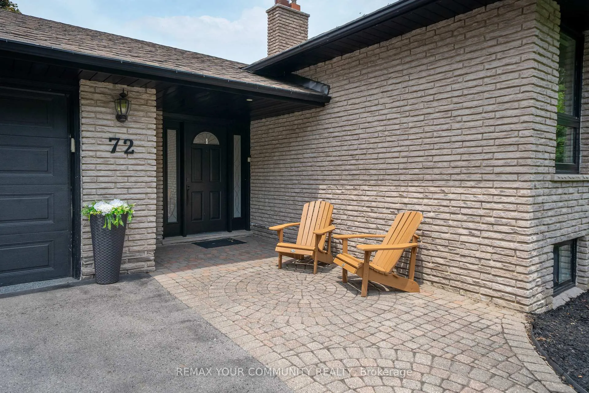Photo 3 of 72 Cook Drive, King, Pottageville — HOMEH